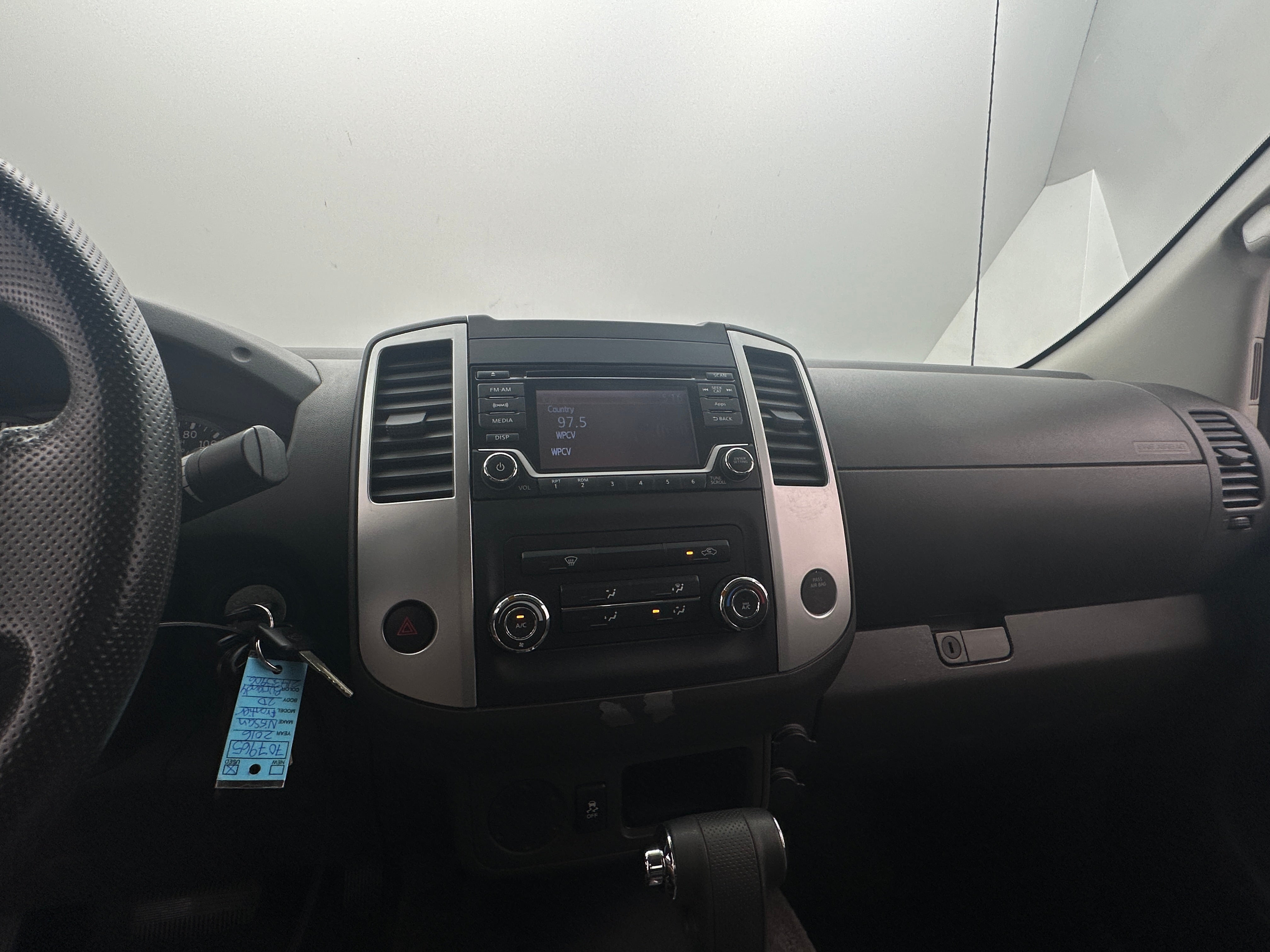 2016 Nissan Frontier SV 4
