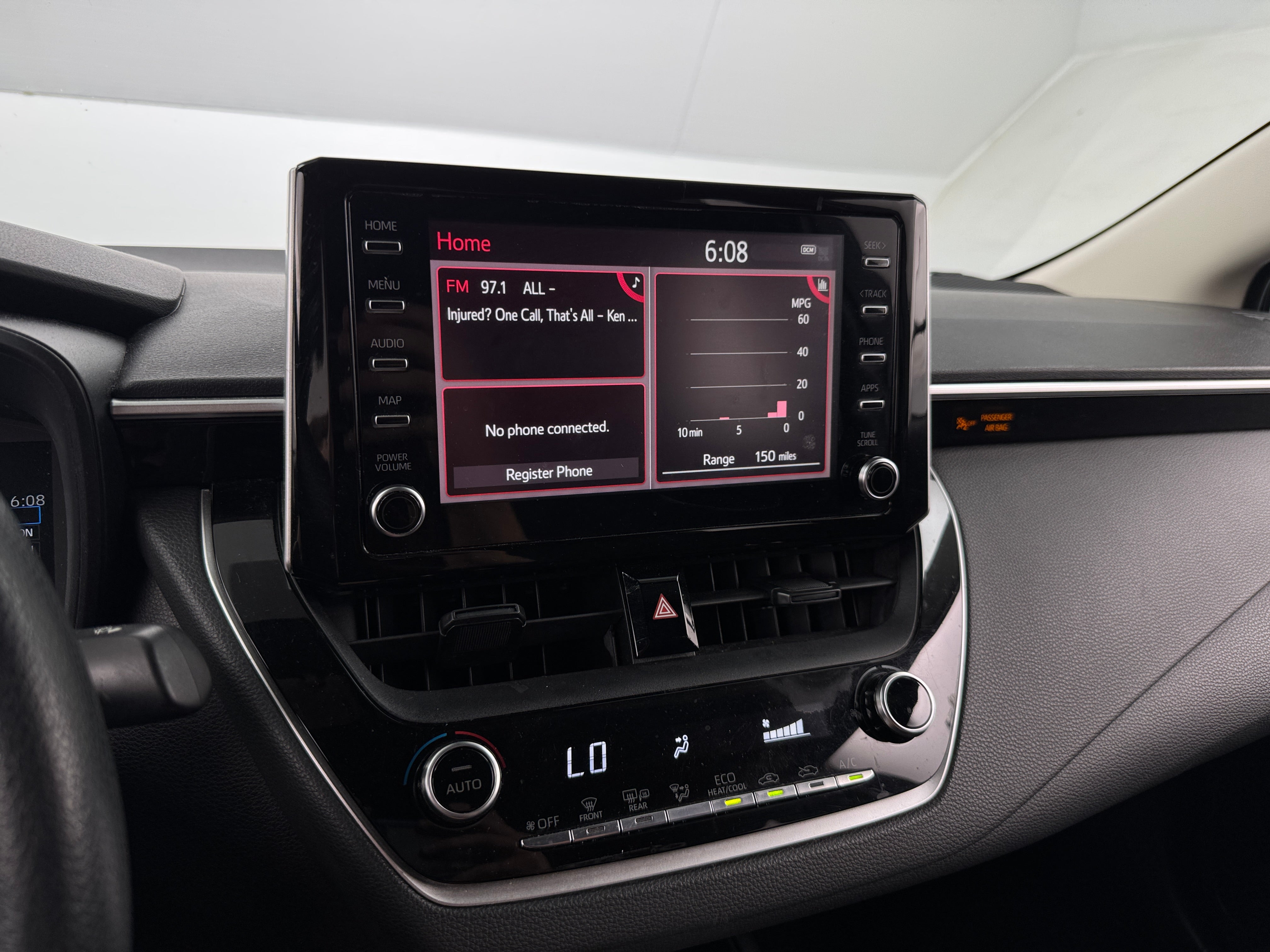 2020 Toyota Corolla LE 4