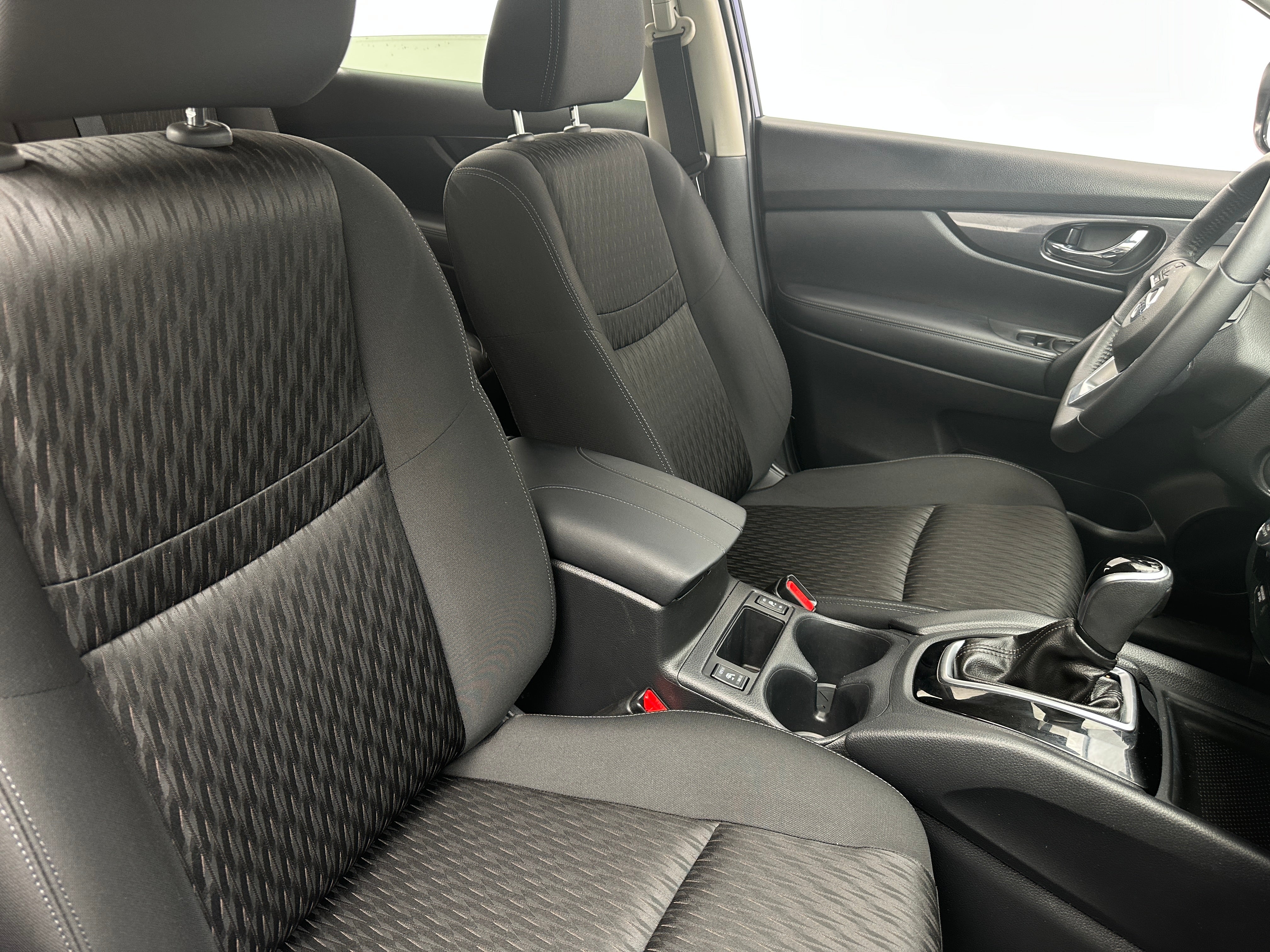 Thumbnail: 2019 Nissan Rogue - 2