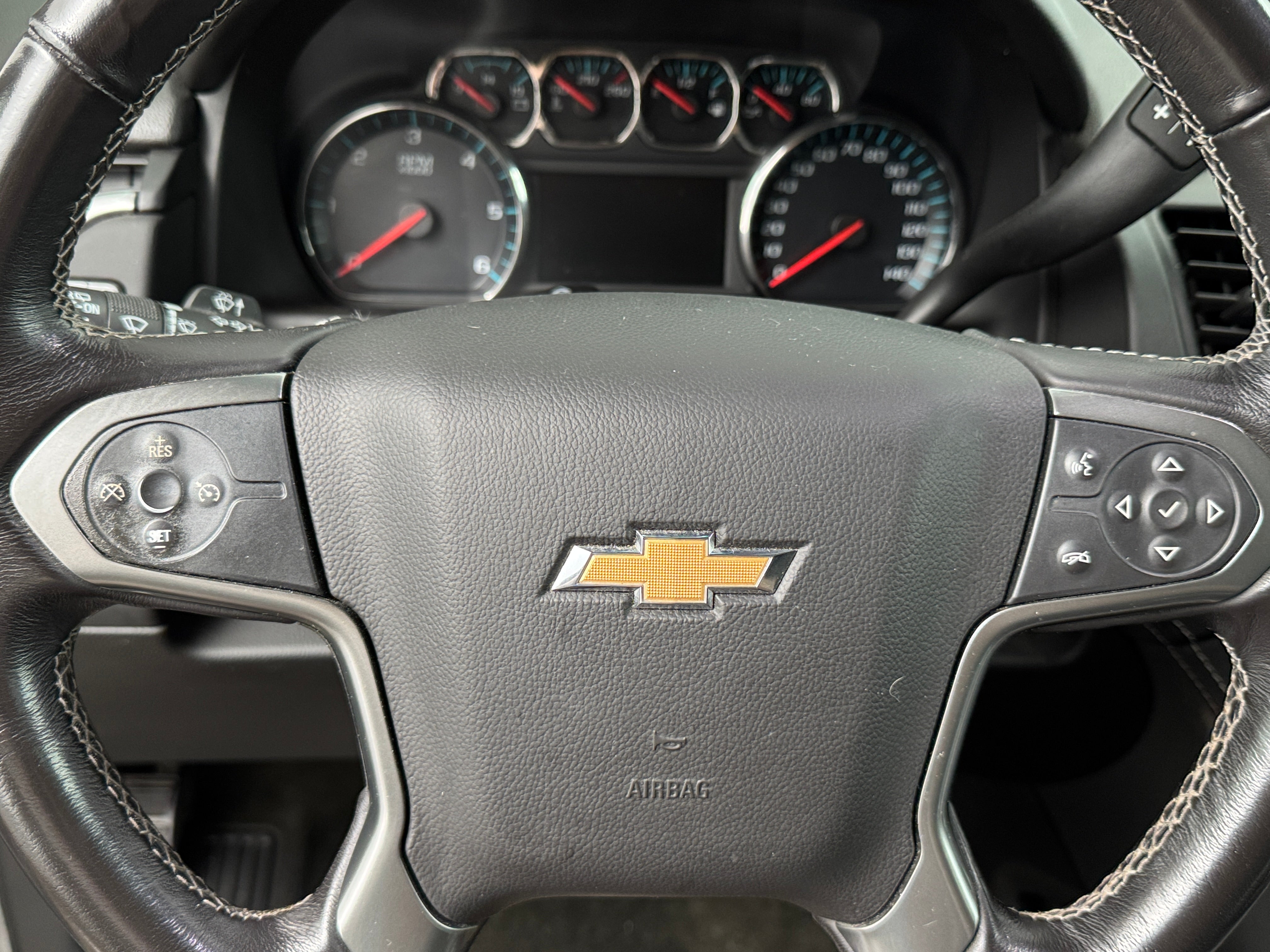 Thumbnail: 2018 Chevrolet Tahoe - 5