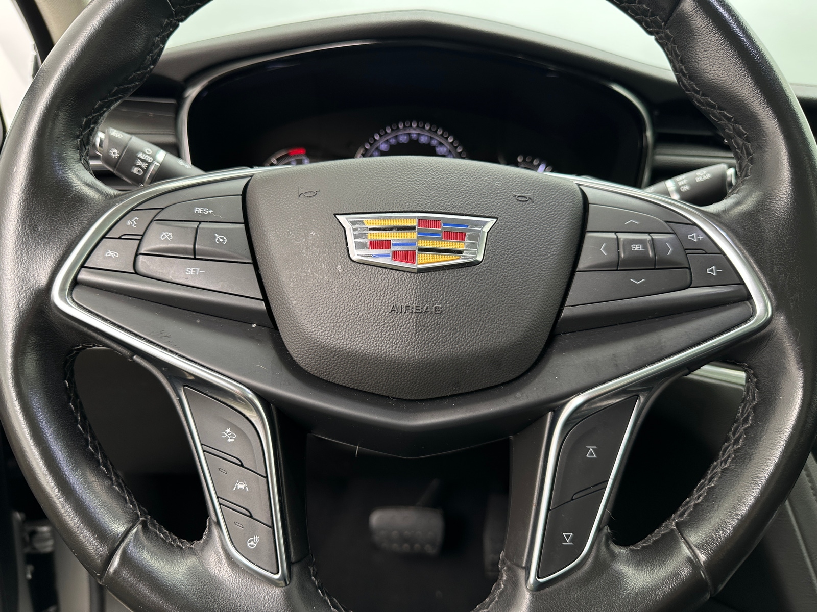 Thumbnail: 2019 Cadillac XT5 - 4