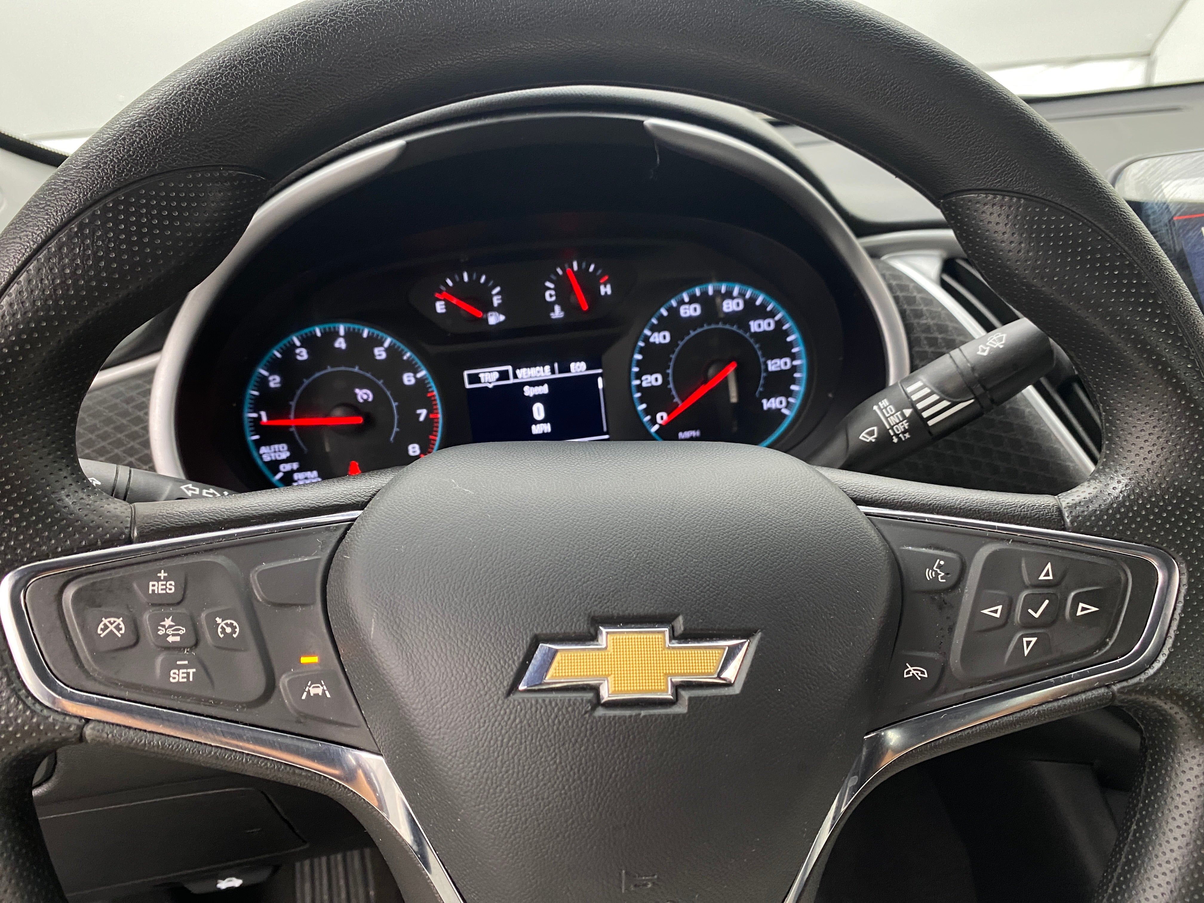 Thumbnail: 2023 Chevrolet Malibu - 5