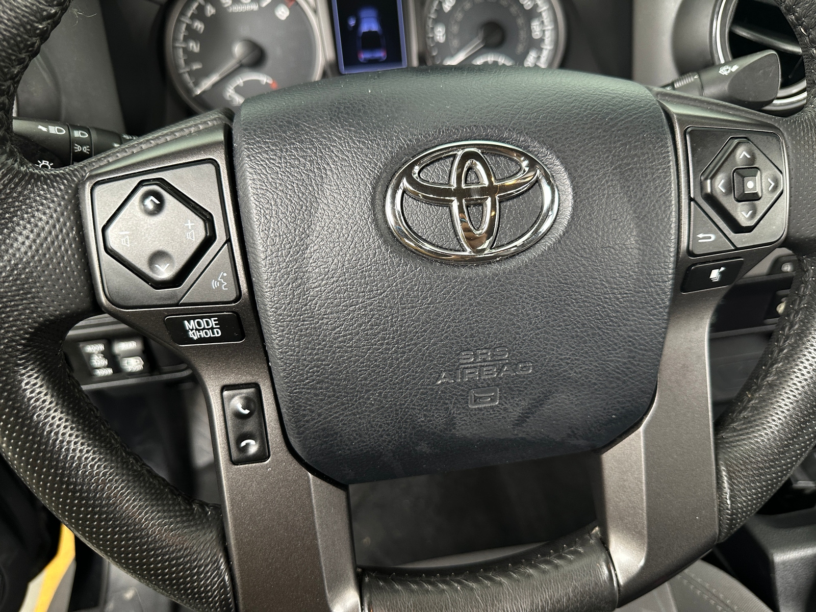 Thumbnail: 2017 Toyota Tacoma - 5