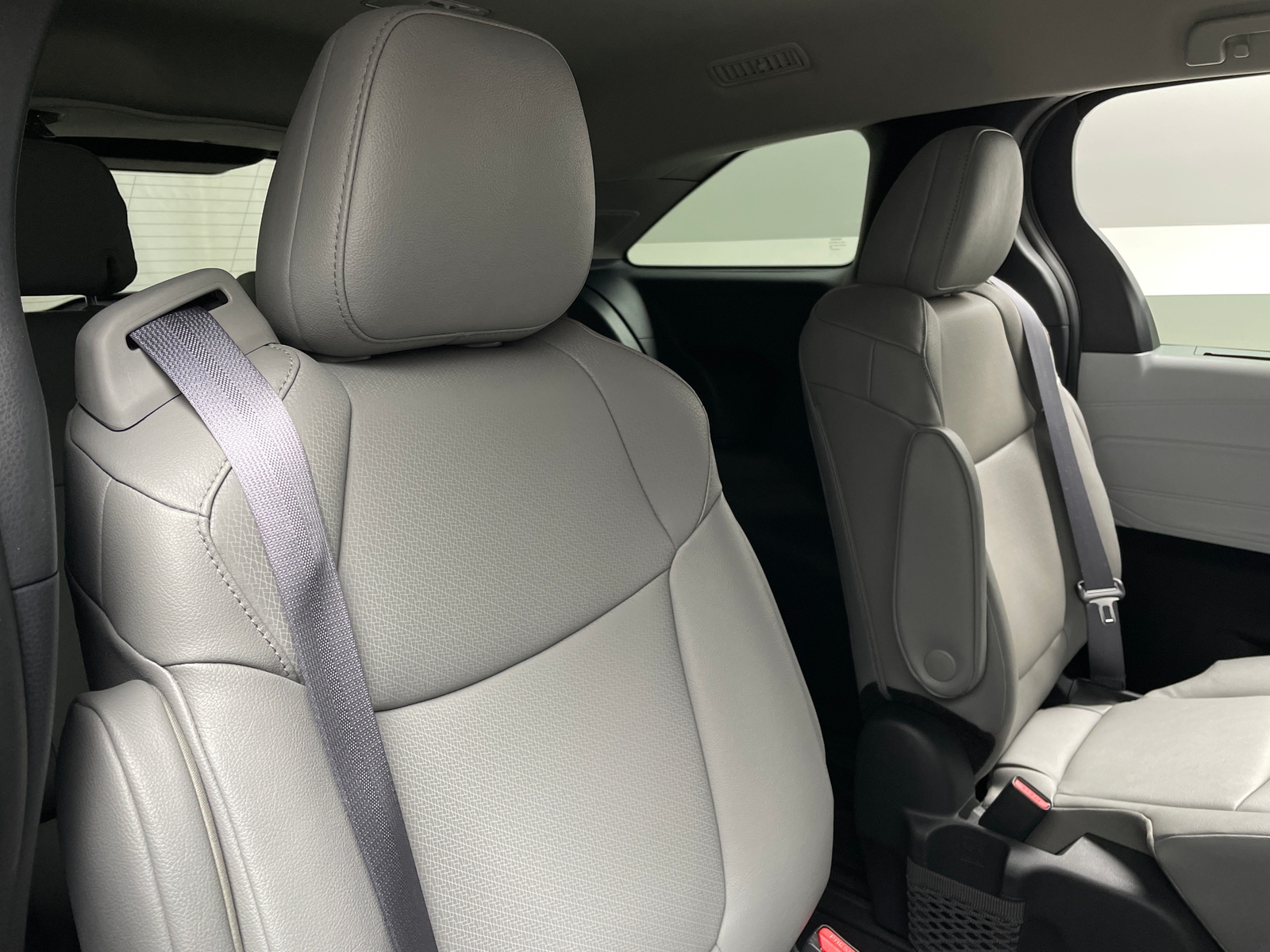 Thumbnail: 2025 Toyota Sienna - 5