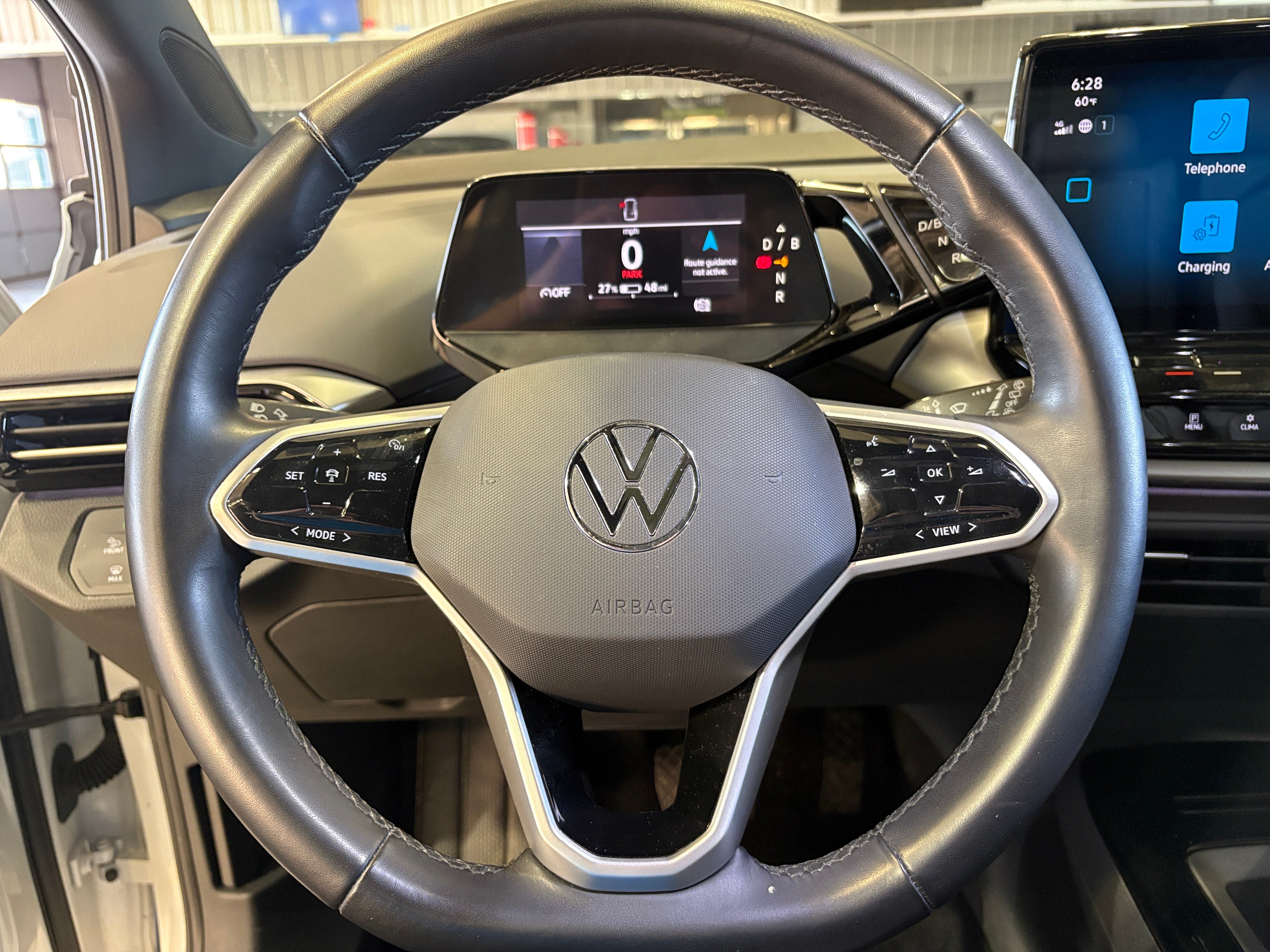 Thumbnail: 2022 Volkswagen ID.4 - 4