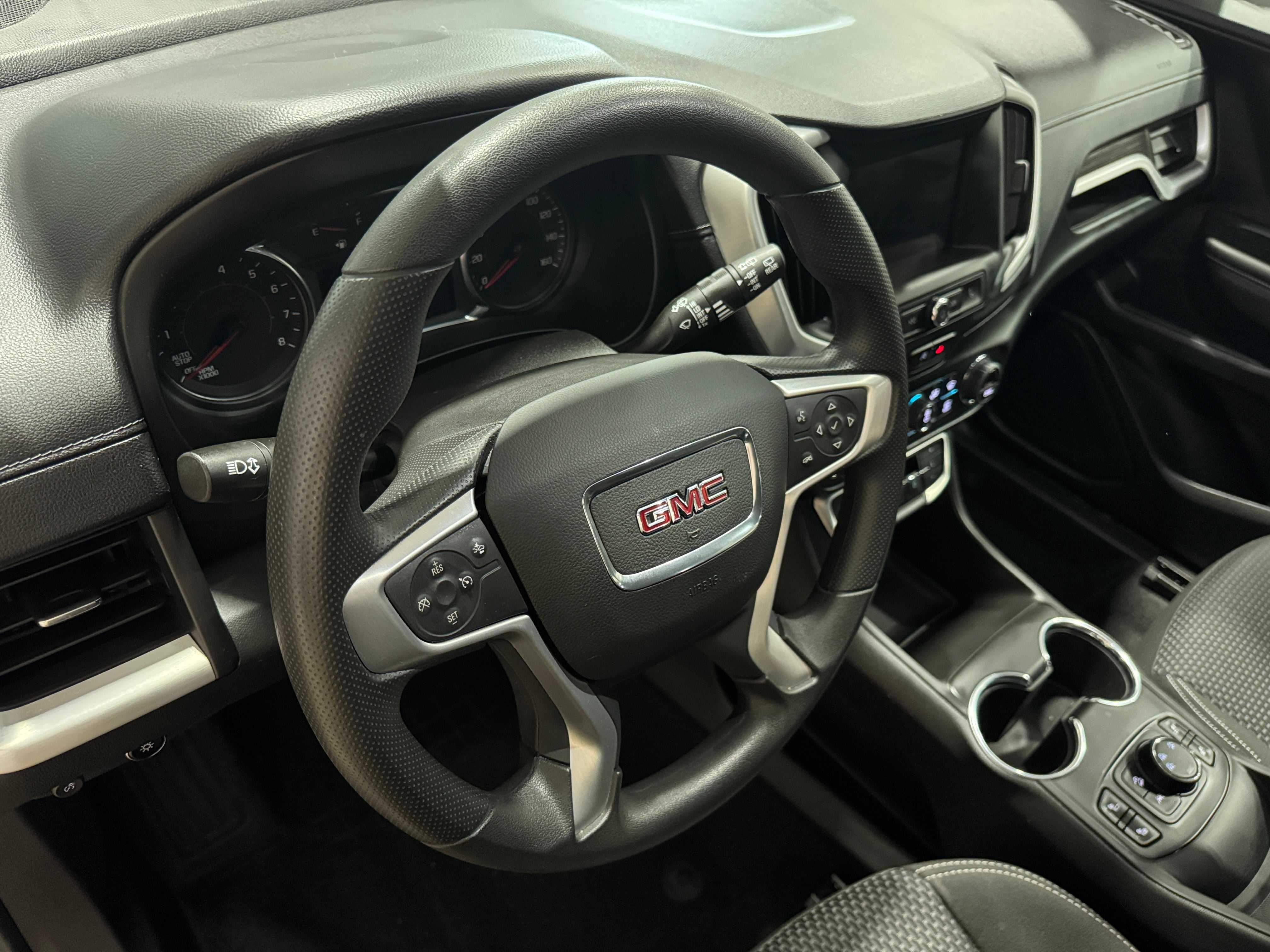 Thumbnail: 2022 GMC Terrain - 3