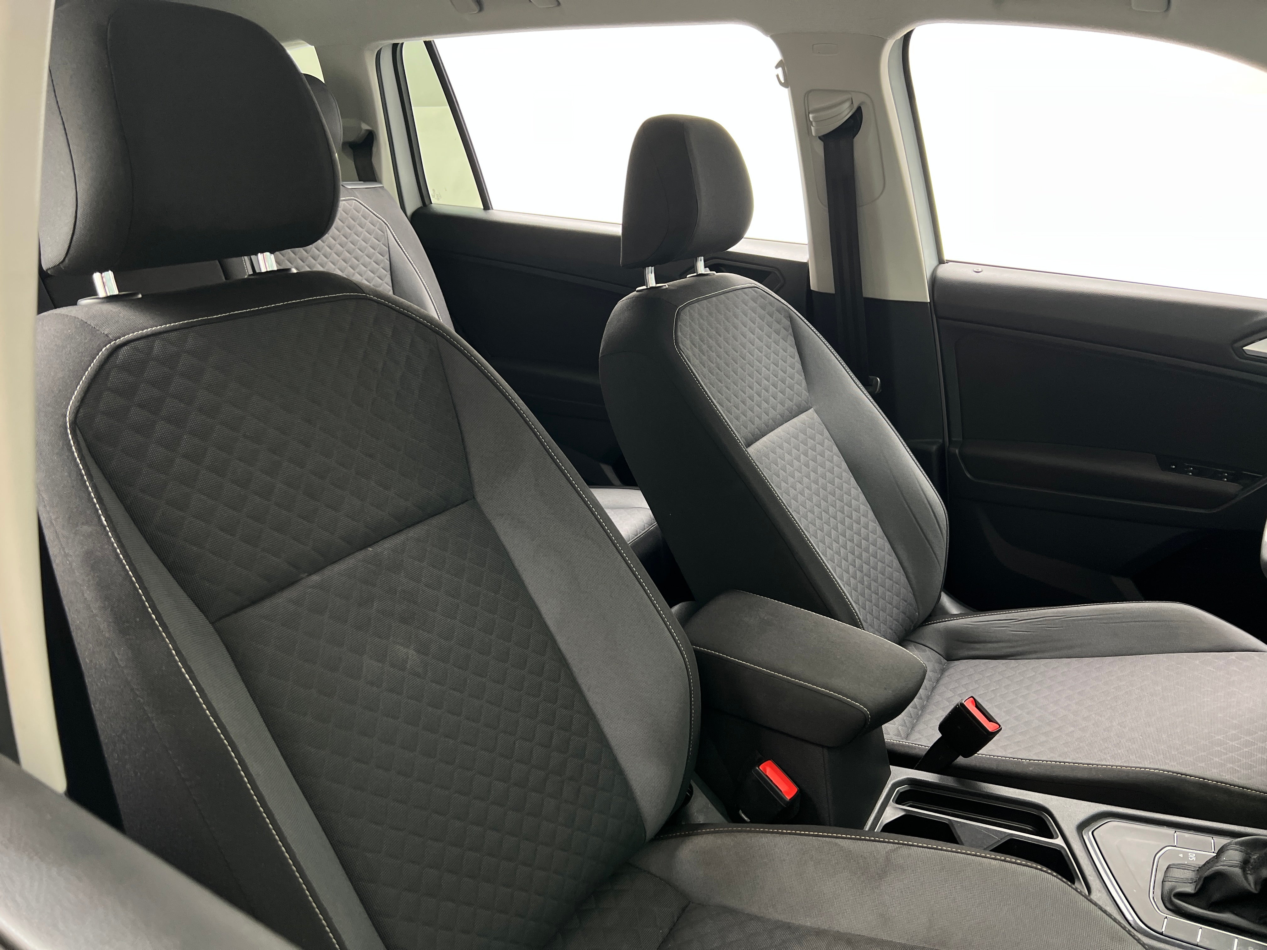 Thumbnail: 2021 Volkswagen Tiguan - 2
