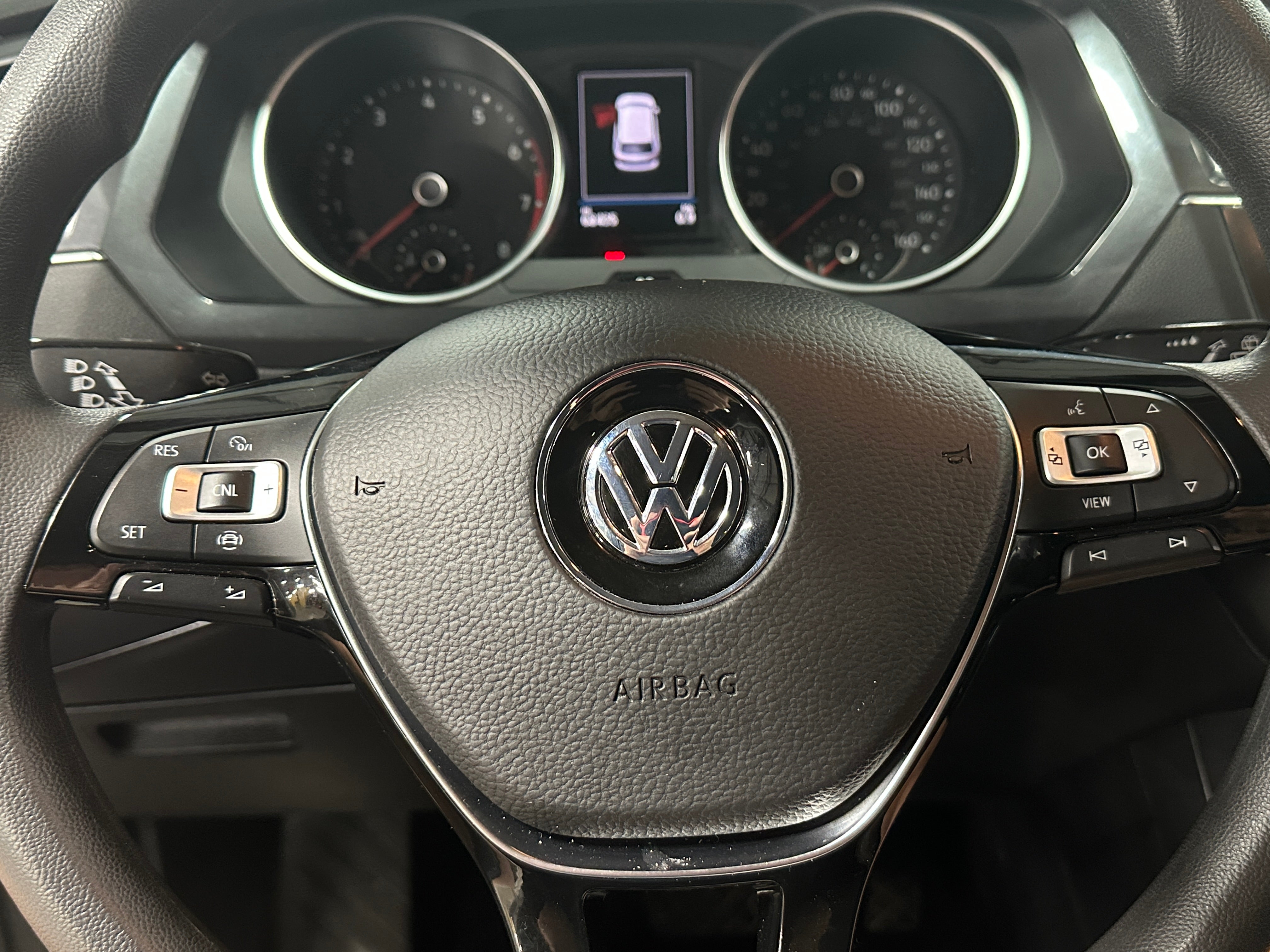 Thumbnail: 2021 Volkswagen Tiguan - 5