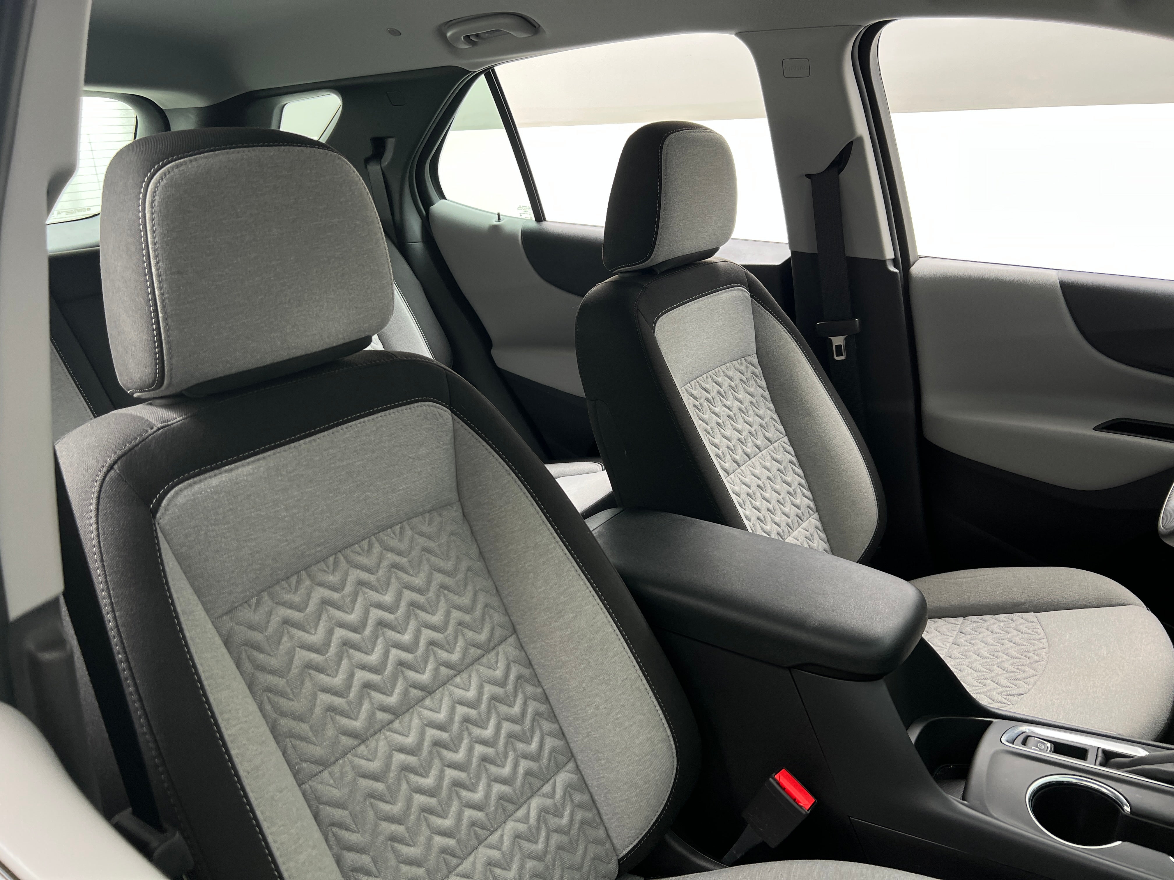 2024 Chevrolet Equinox LS 2