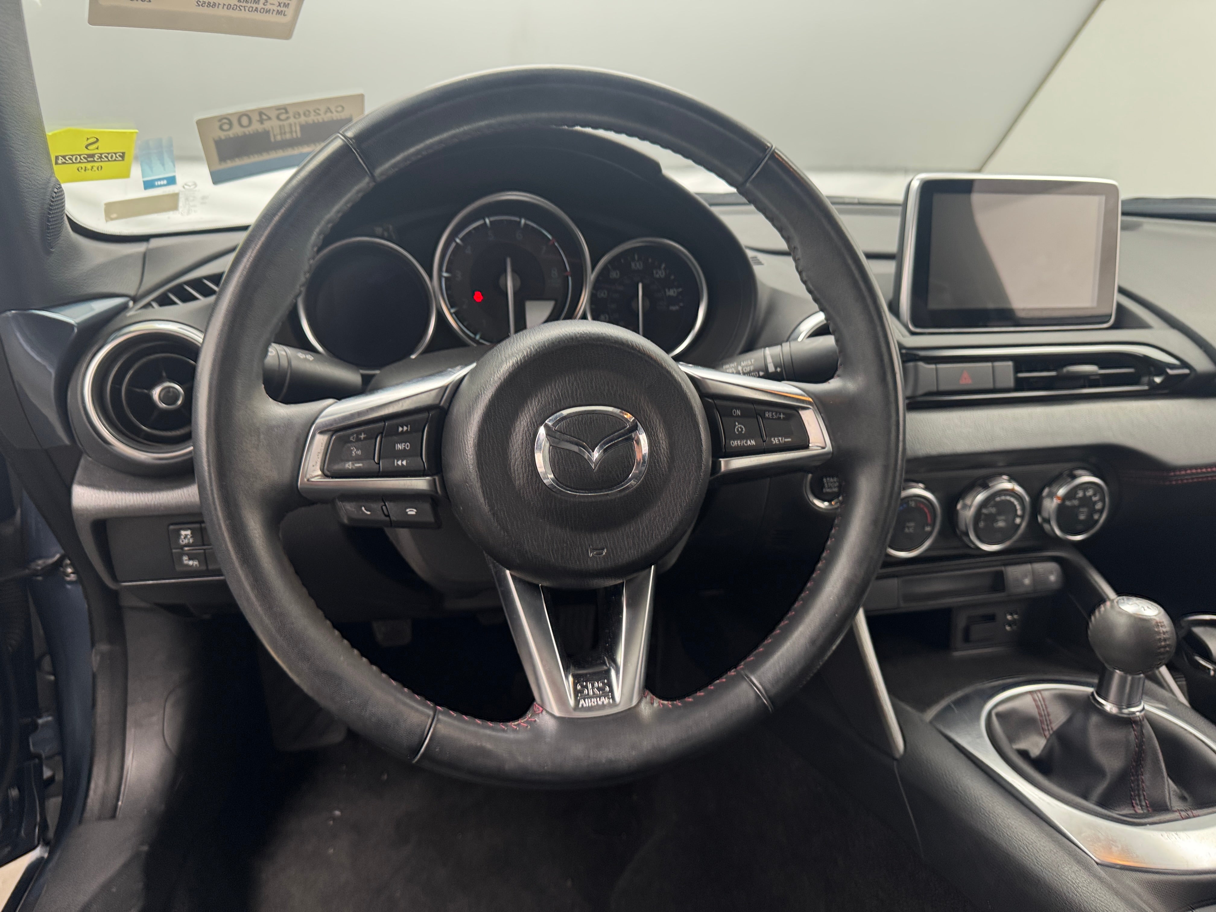 Thumbnail: 2016 Mazda MX-5 Miata - 4