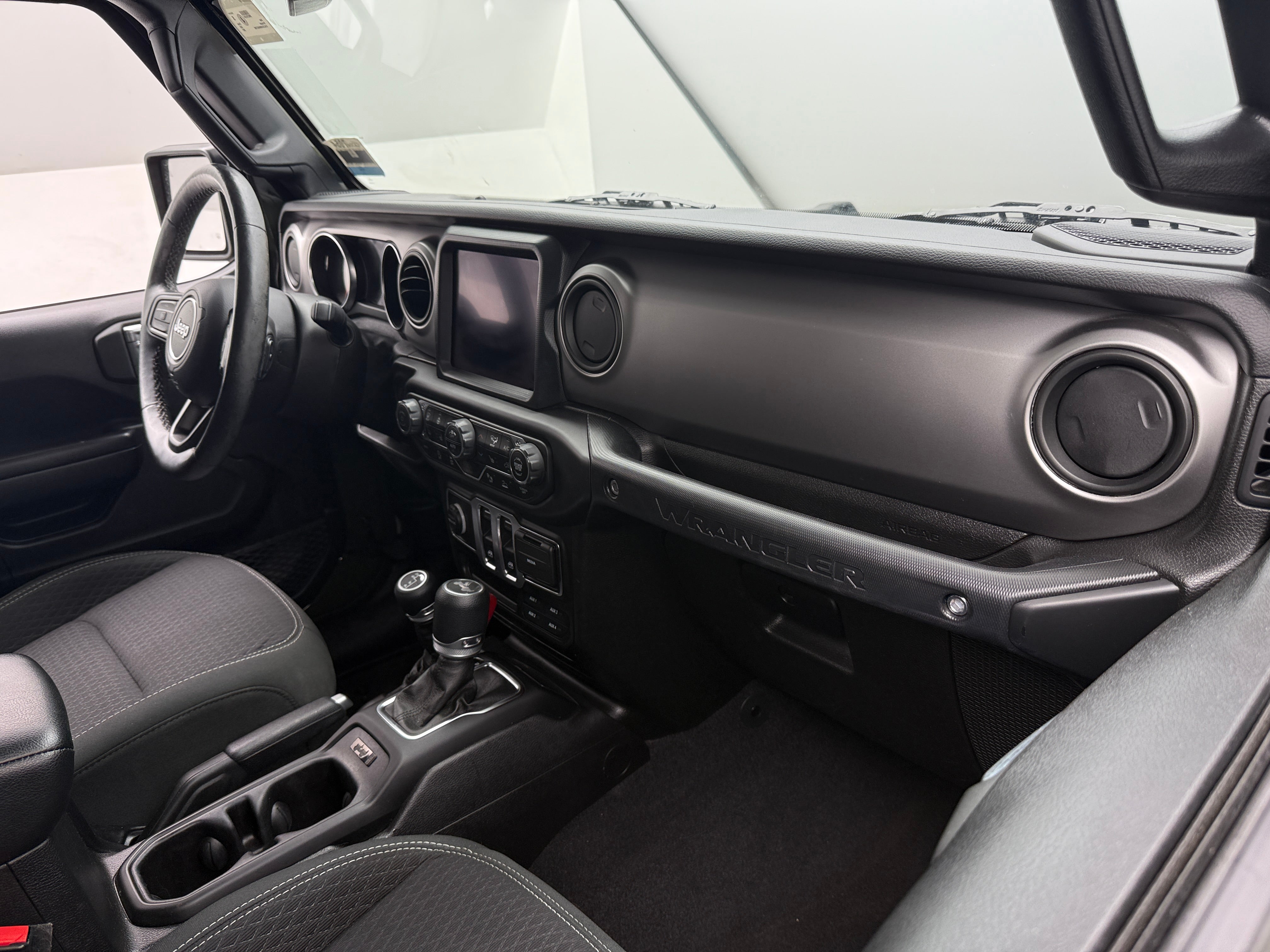 Thumbnail: 2021 Jeep Wrangler - 3
