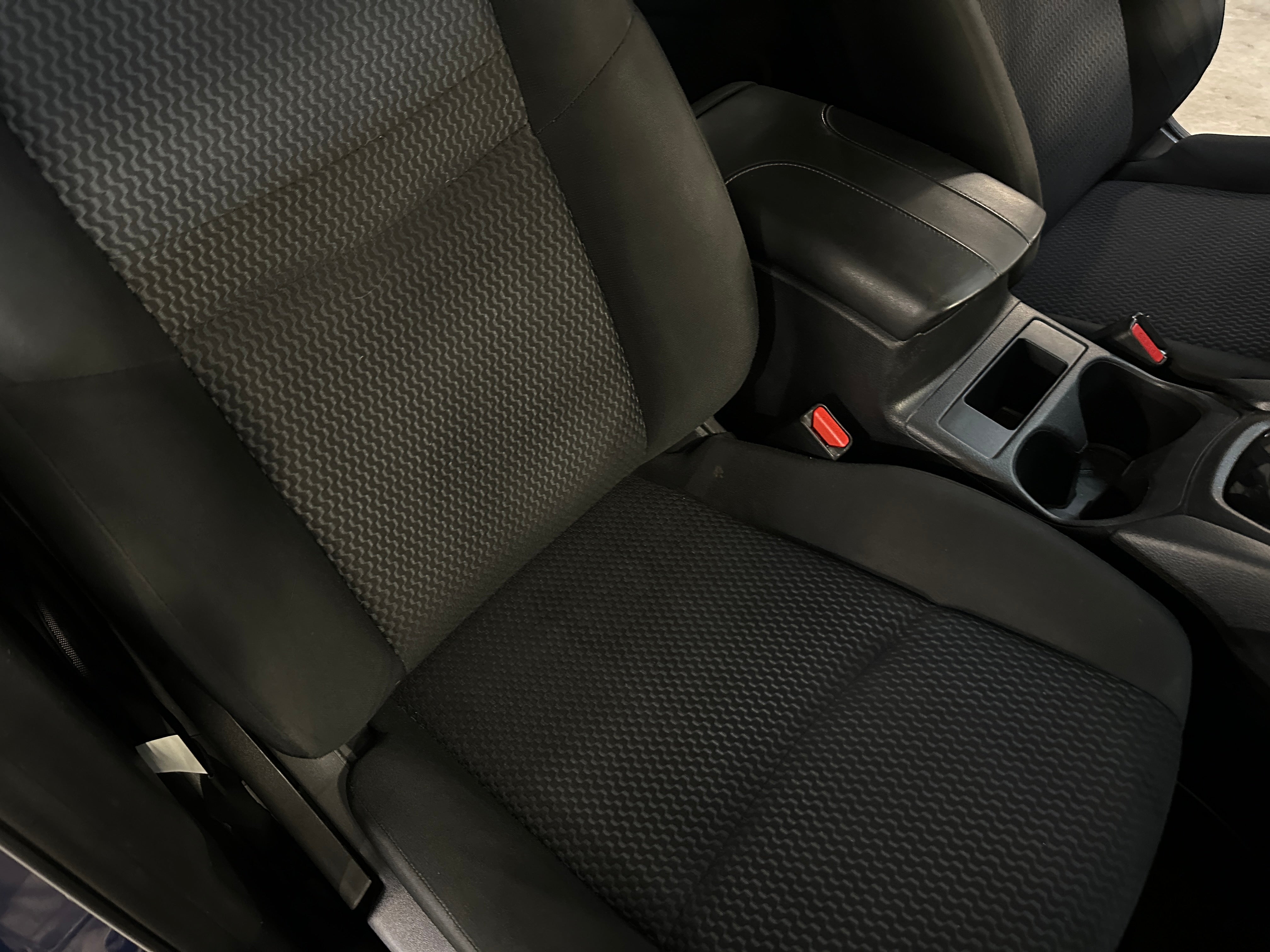 2021 Nissan Rogue Sport S 2