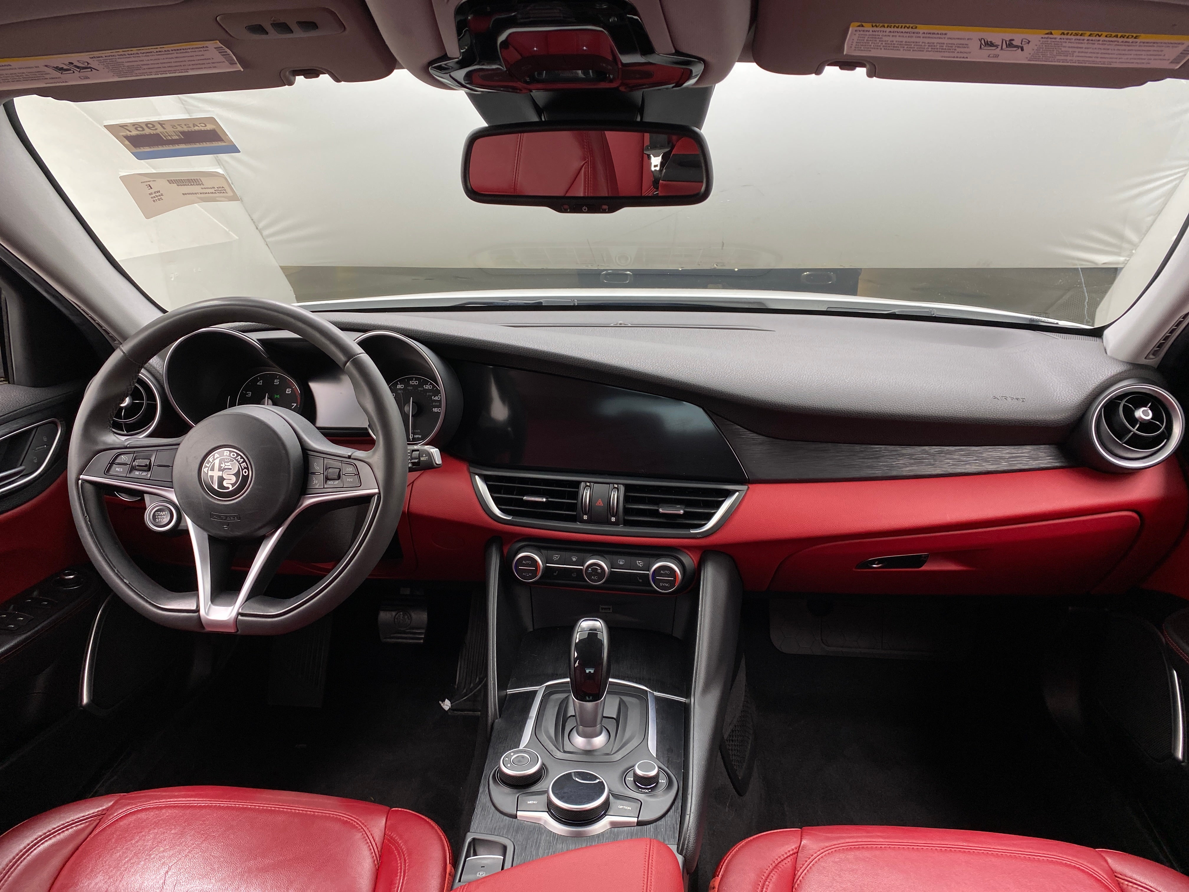 2019 Alfa Romeo Giulia Base 3