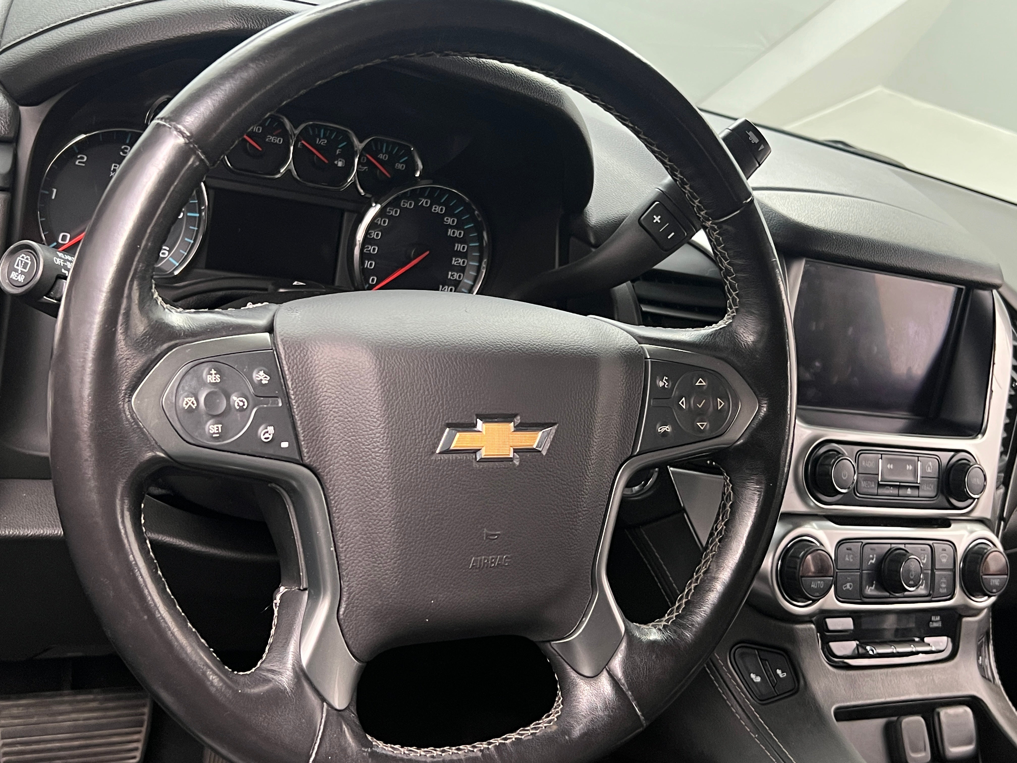 Thumbnail: 2019 Chevrolet Suburban - 5