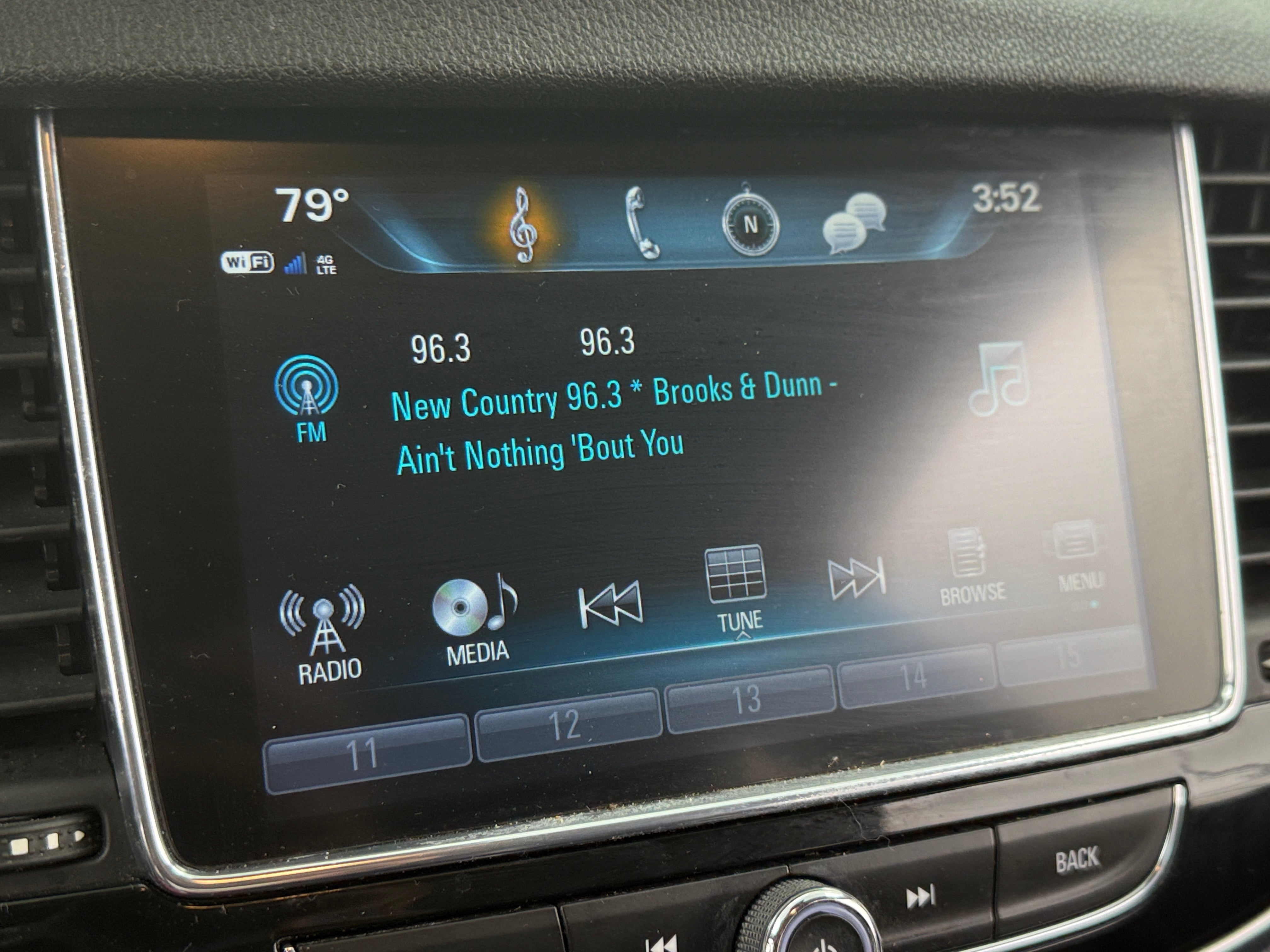 2019 Buick Encore Sport Touring 4