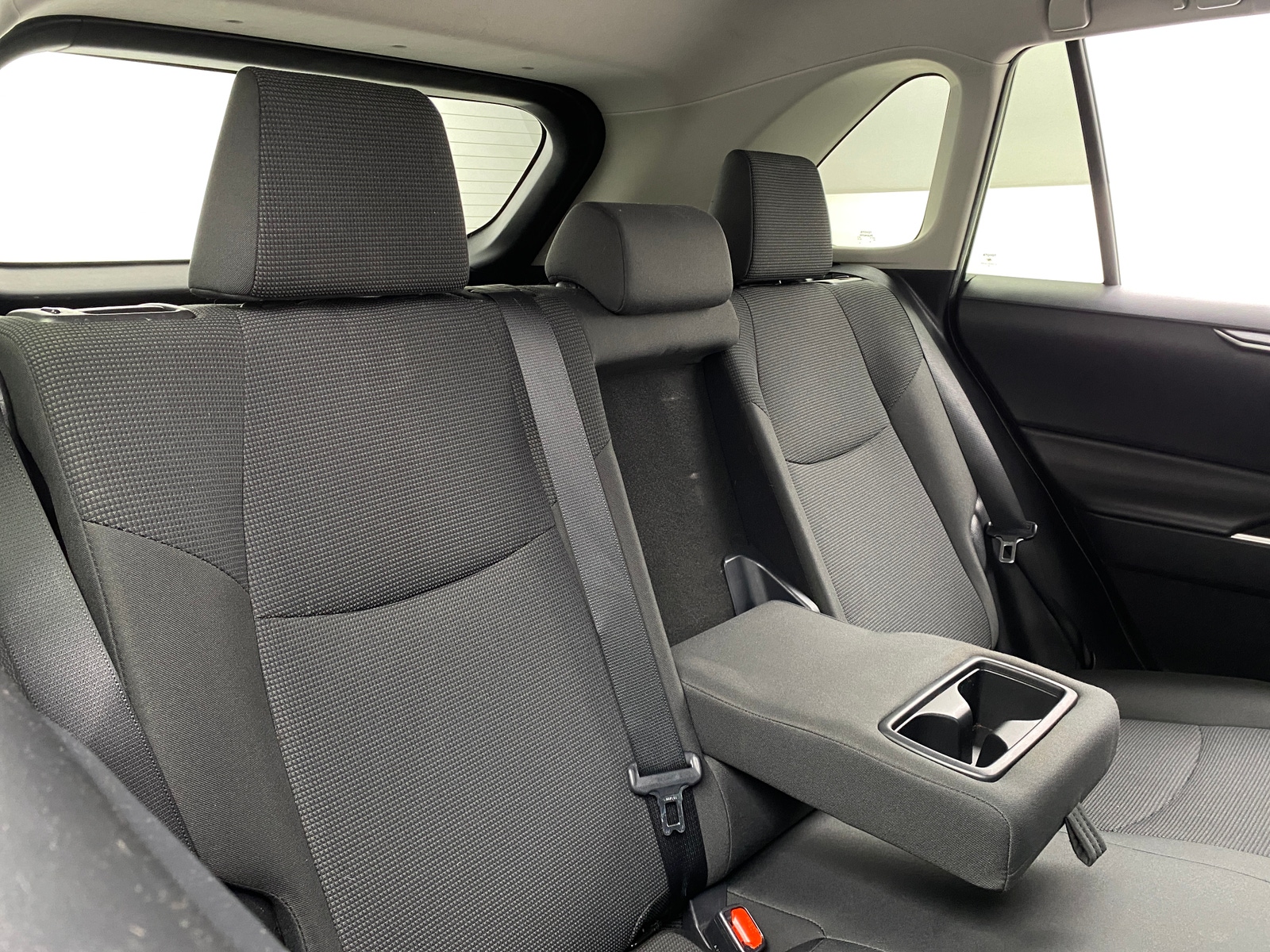Thumbnail: 2019 Toyota RAV4 - 6