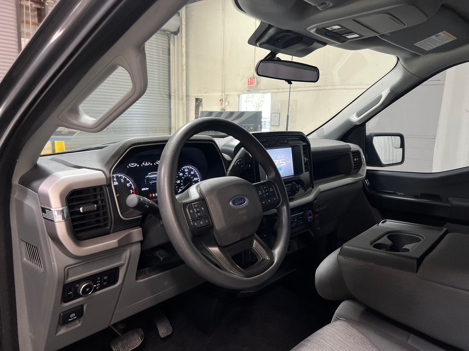Thumbnail: 2023 Ford Econoline - 3