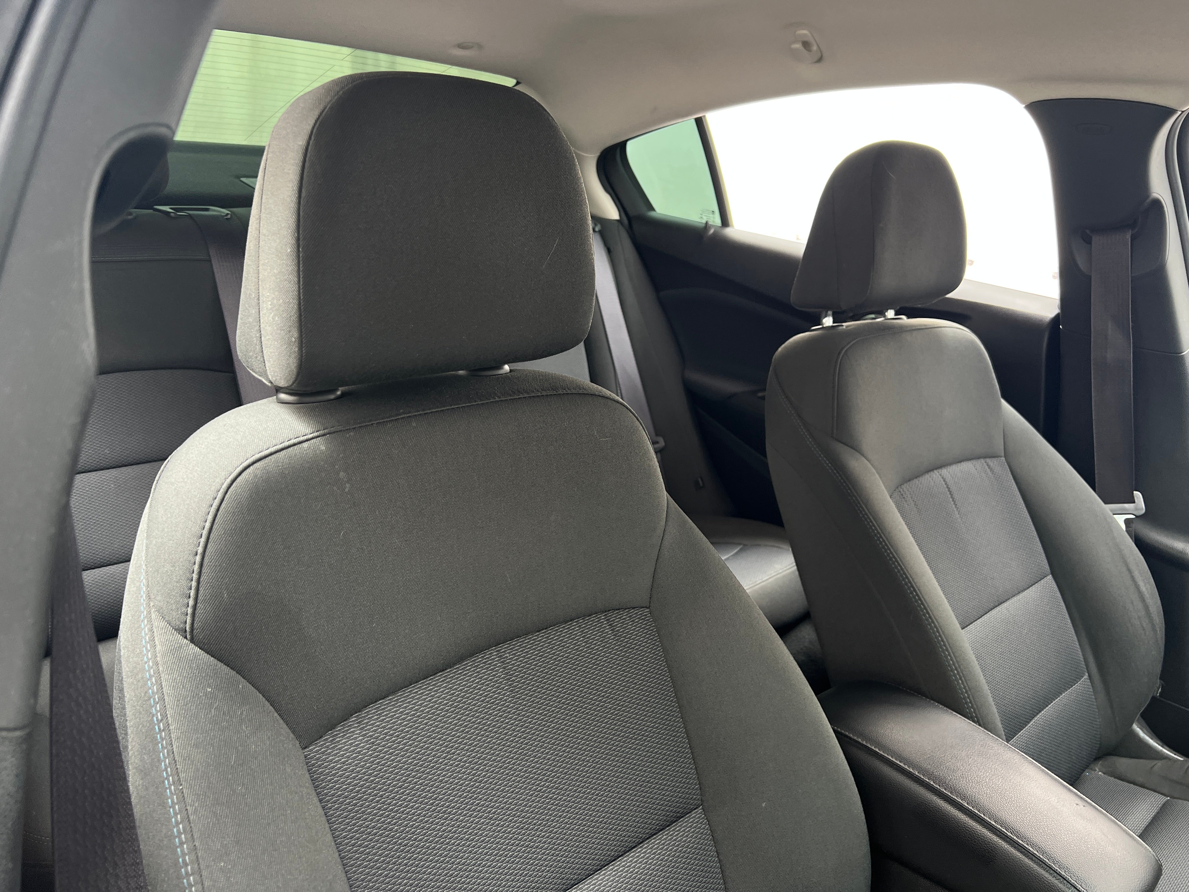 2016 Chevrolet Cruze LT 2