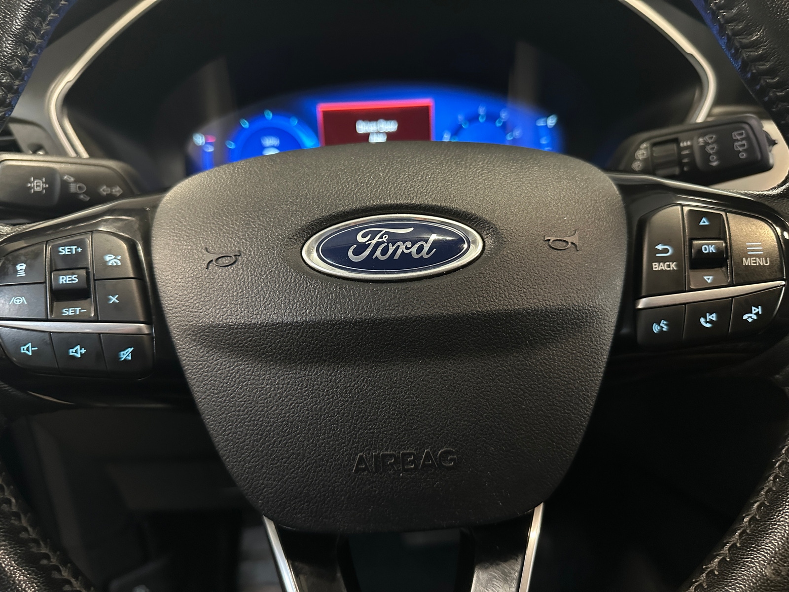 Thumbnail: 2021 Ford Escape - 4