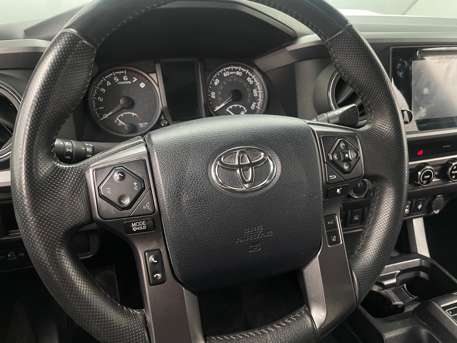 Thumbnail: 2018 Toyota Tacoma - 5