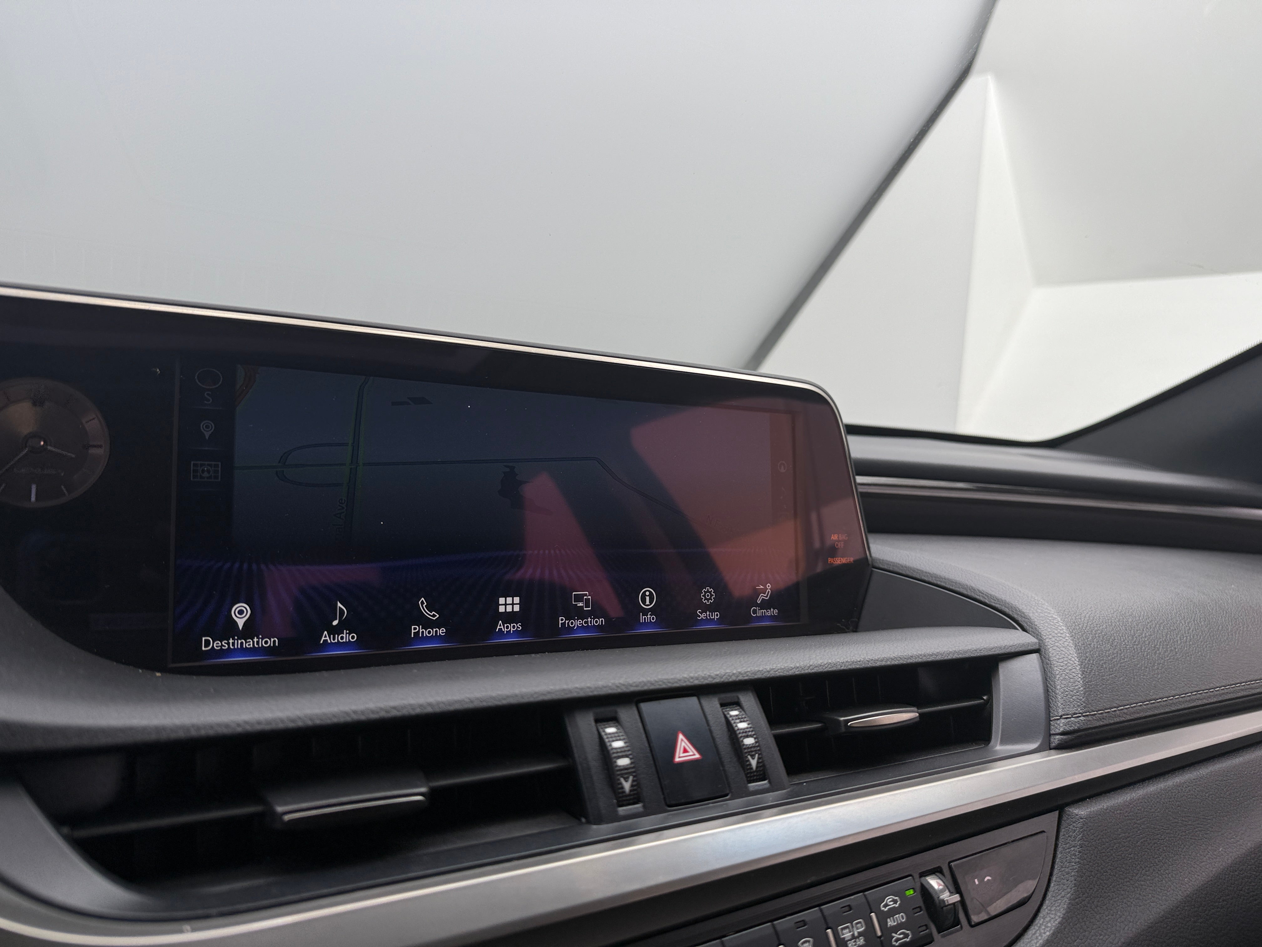 Thumbnail: 2019 Lexus ES - 4