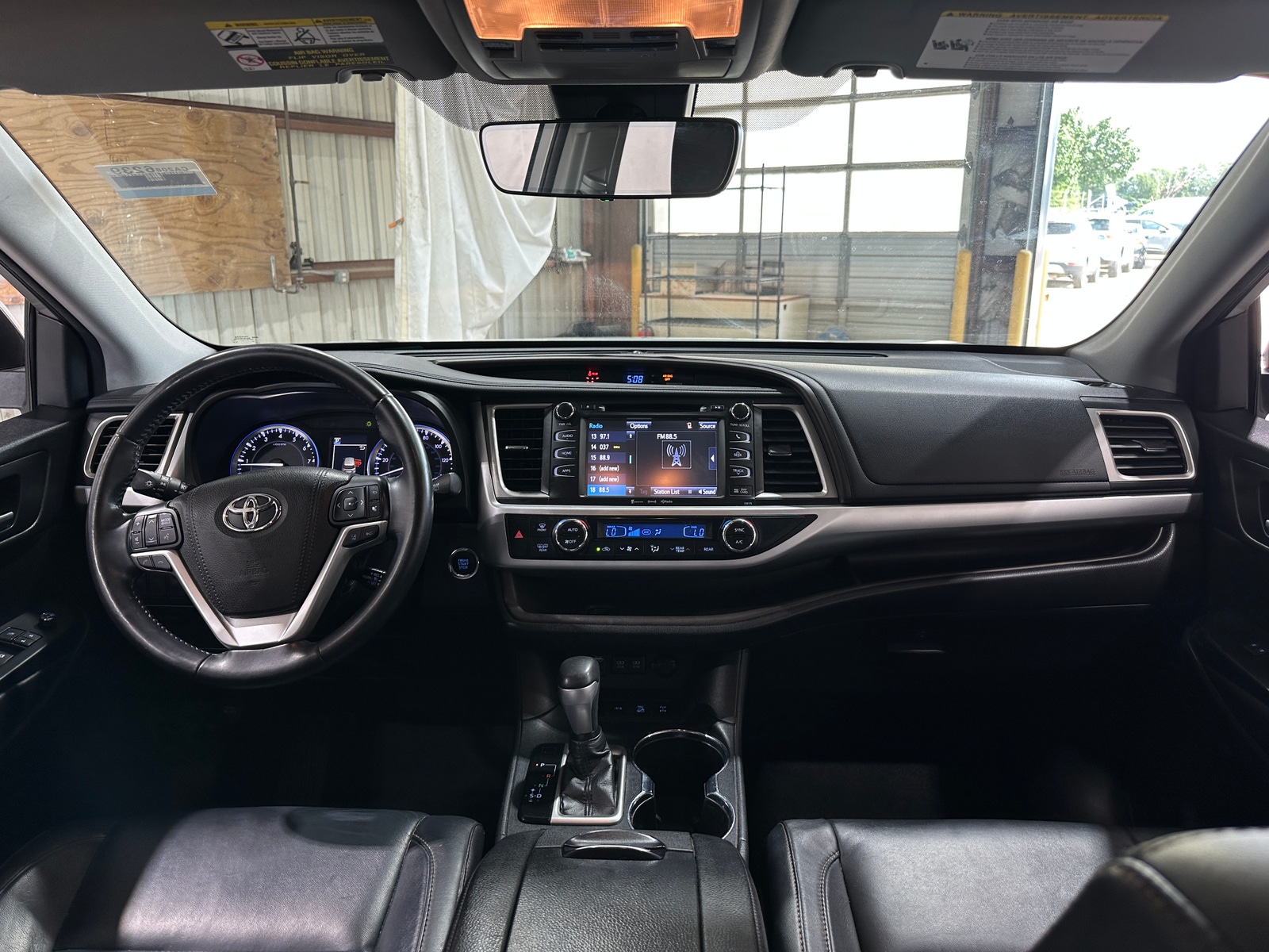 Thumbnail: 2018 Toyota Highlander - 2