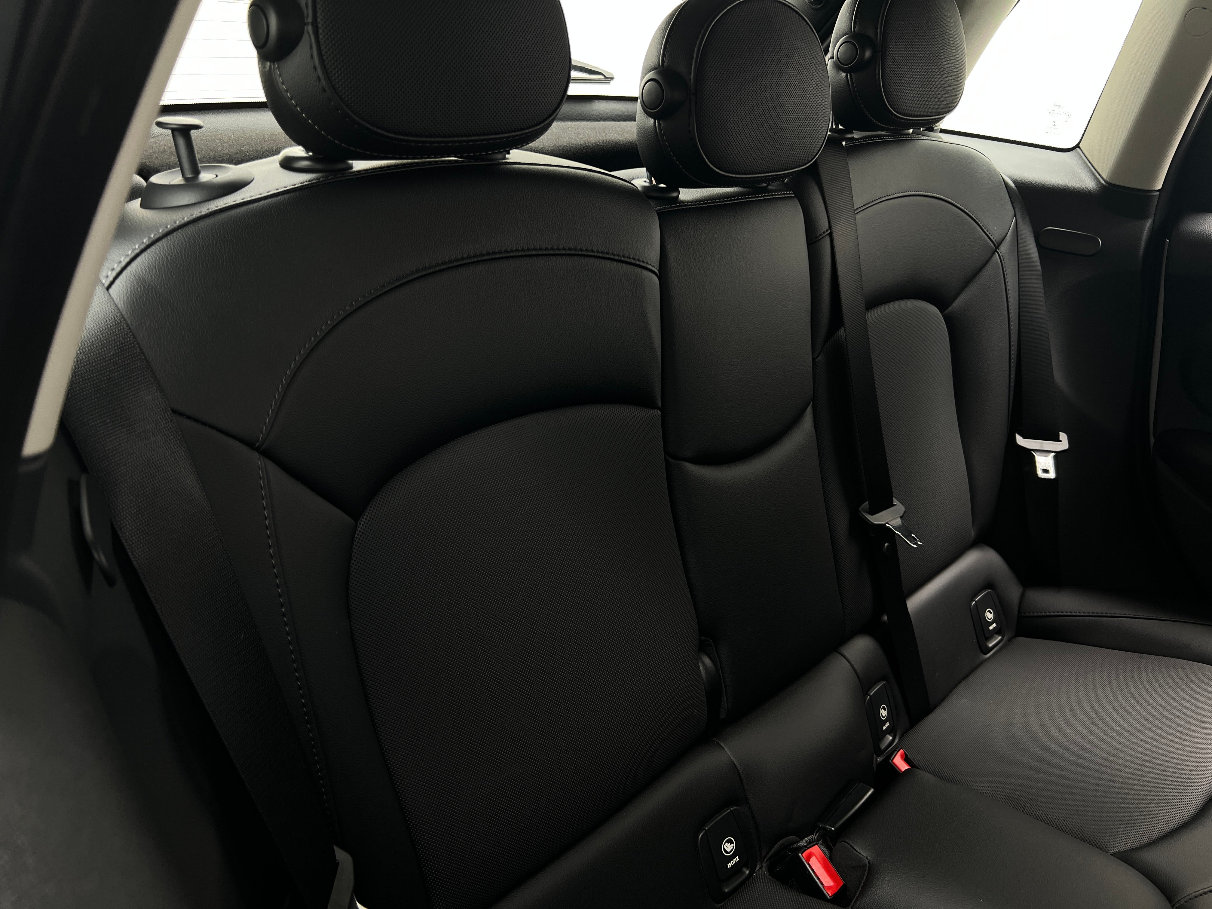 2017 MINI Cooper Hardtop 4 Door 5