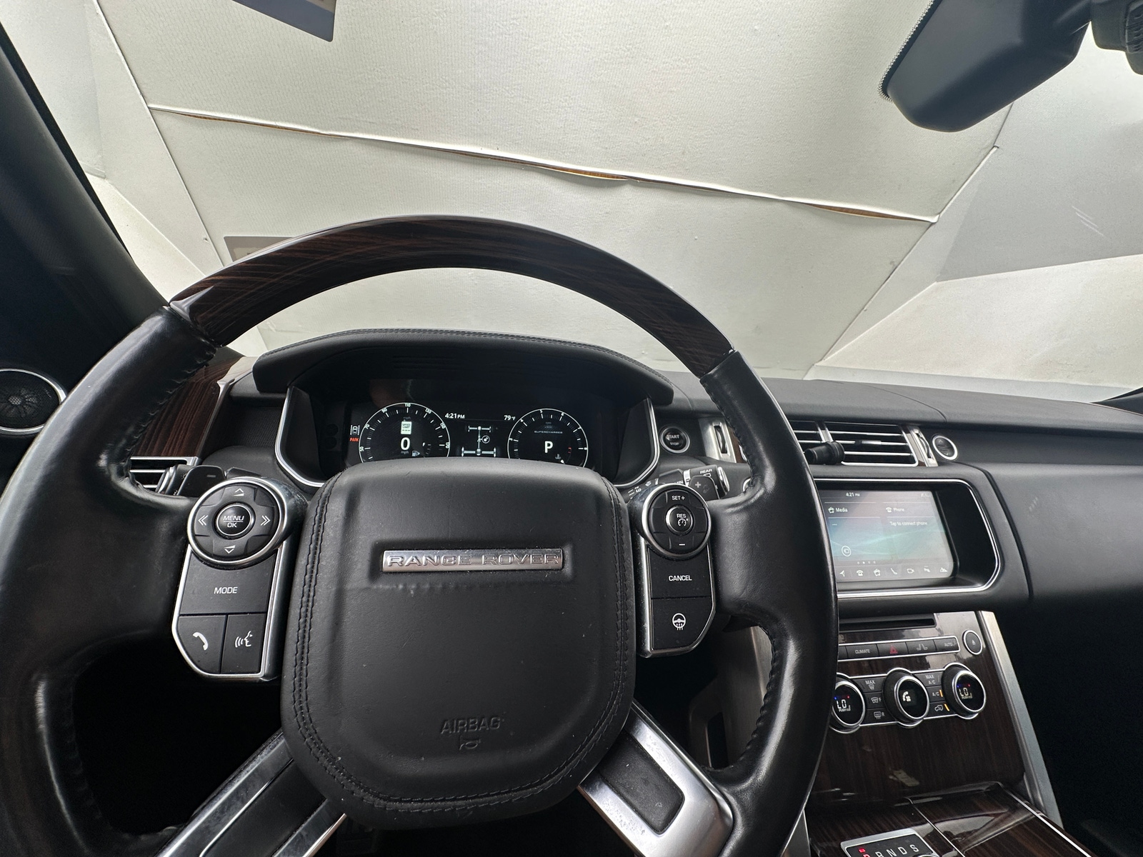 Thumbnail: 2017 Land Rover Range Rover - 2
