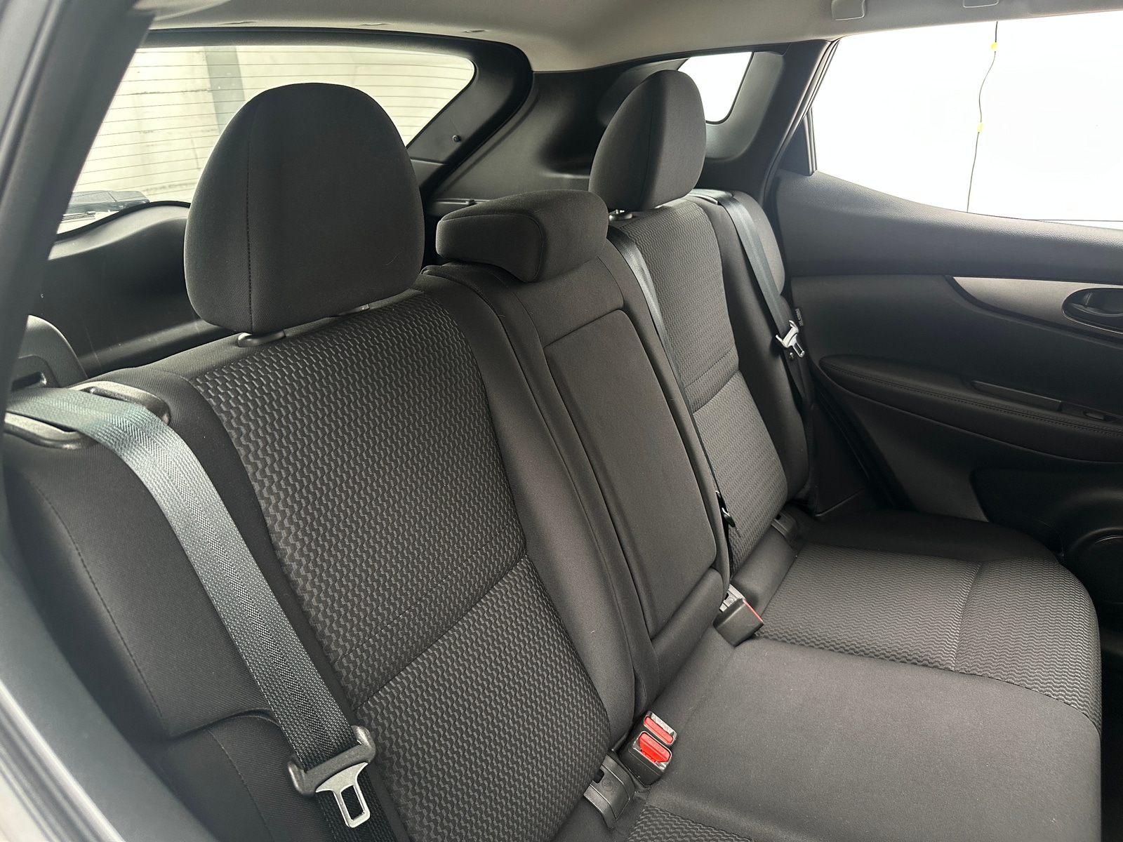 Thumbnail: 2021 Nissan Rogue Sport - 6