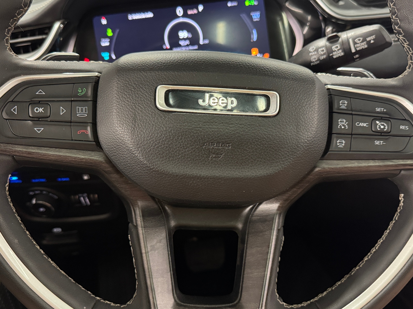 Thumbnail: 2022 Jeep Grand Cherokee - 4