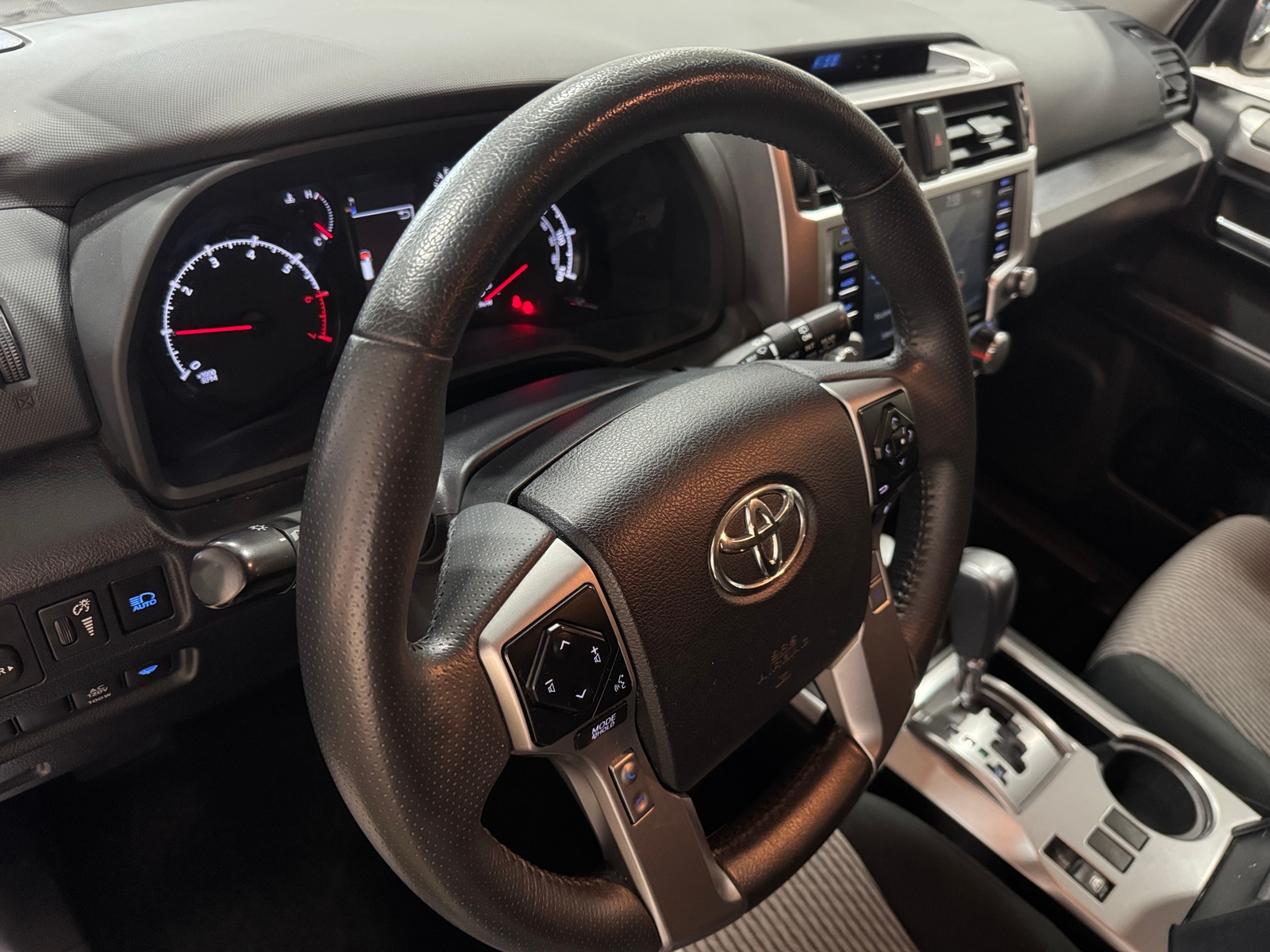 Thumbnail: 2022 Toyota 4Runner - 3