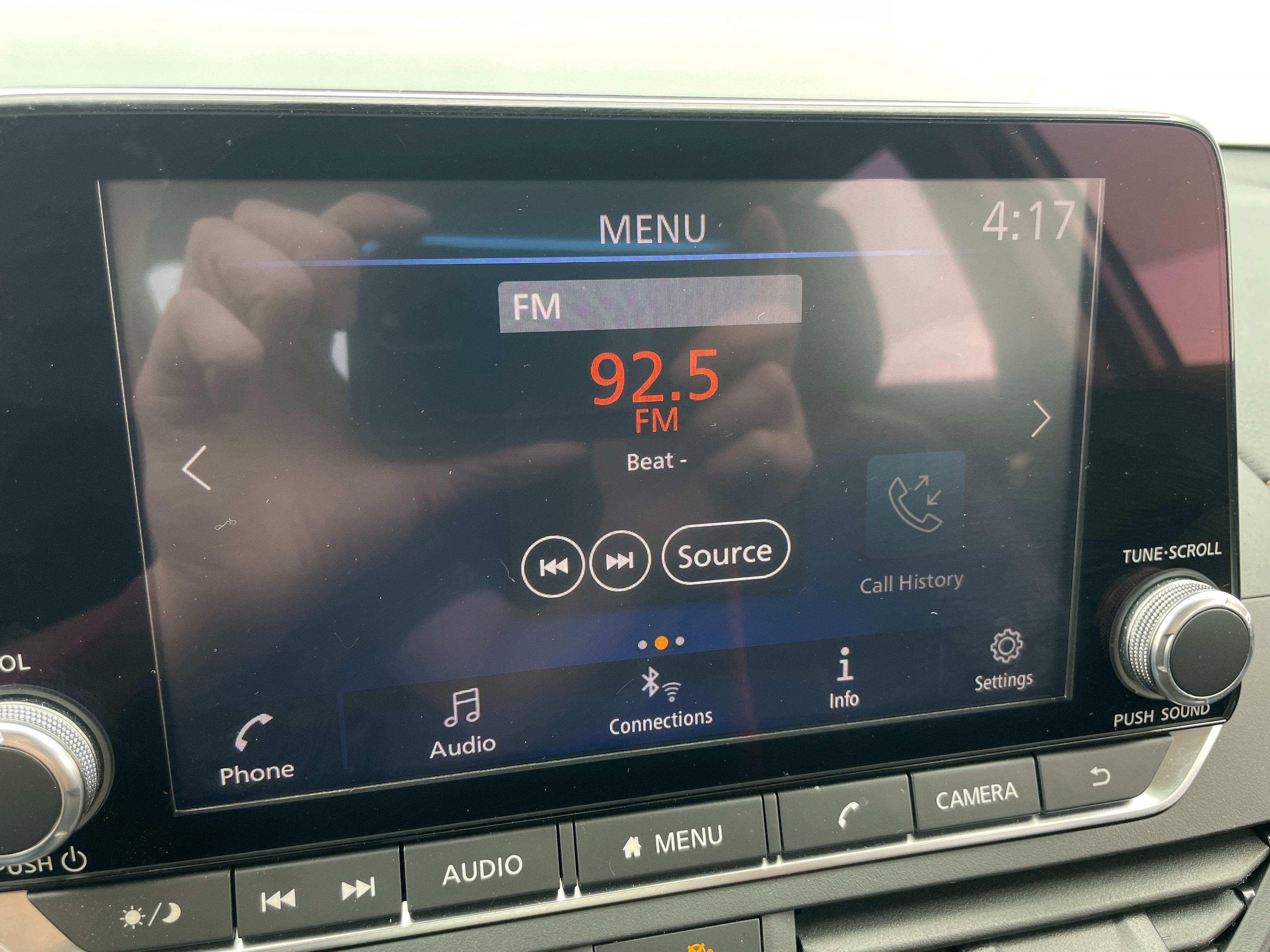 2022 Nissan Altima SR 4