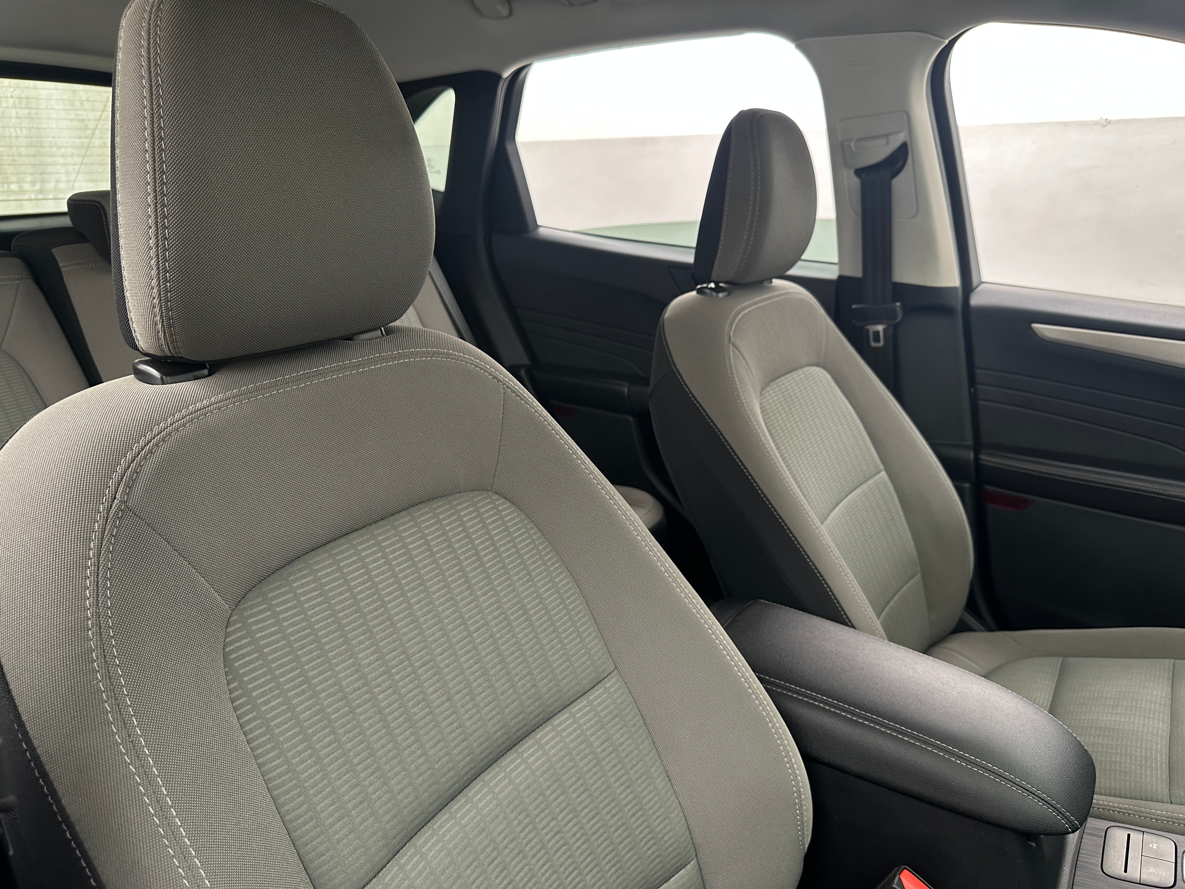 2021 Ford Escape S 2