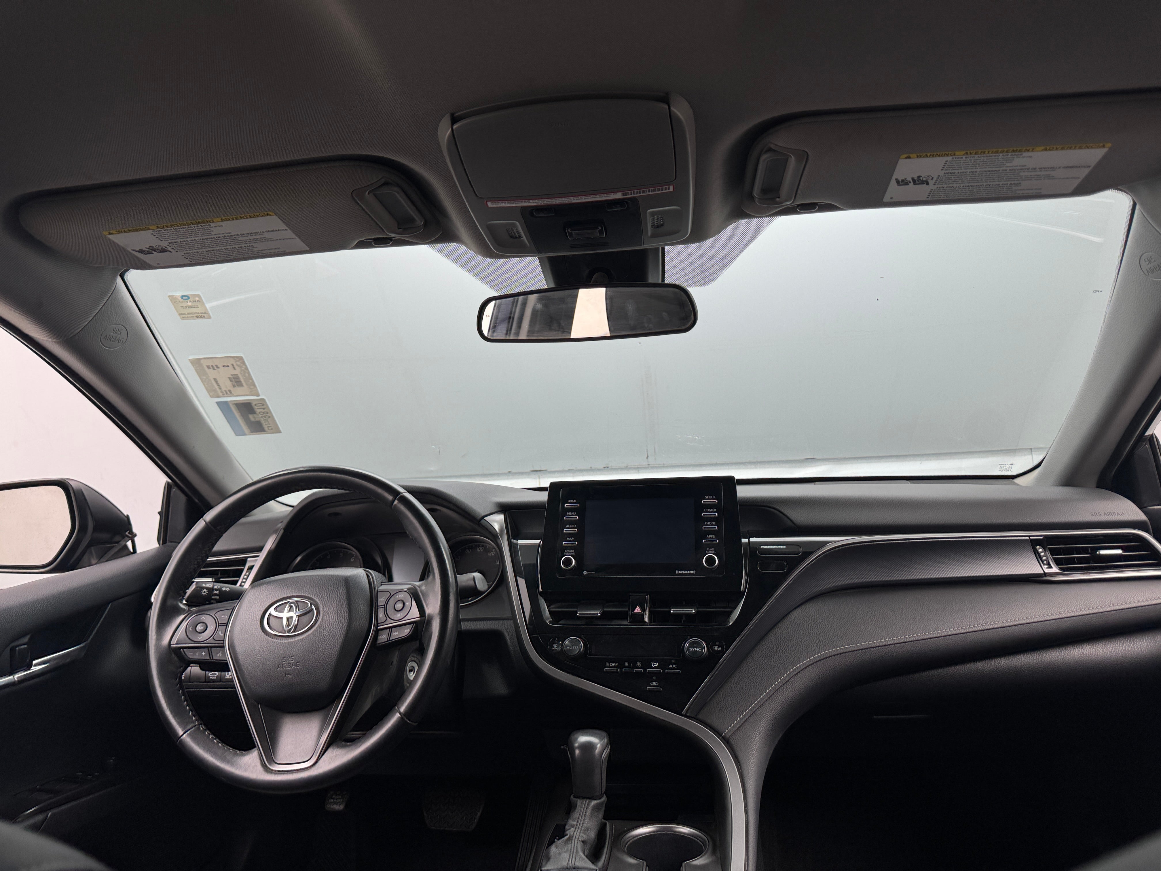 2022 Toyota Camry SE 3