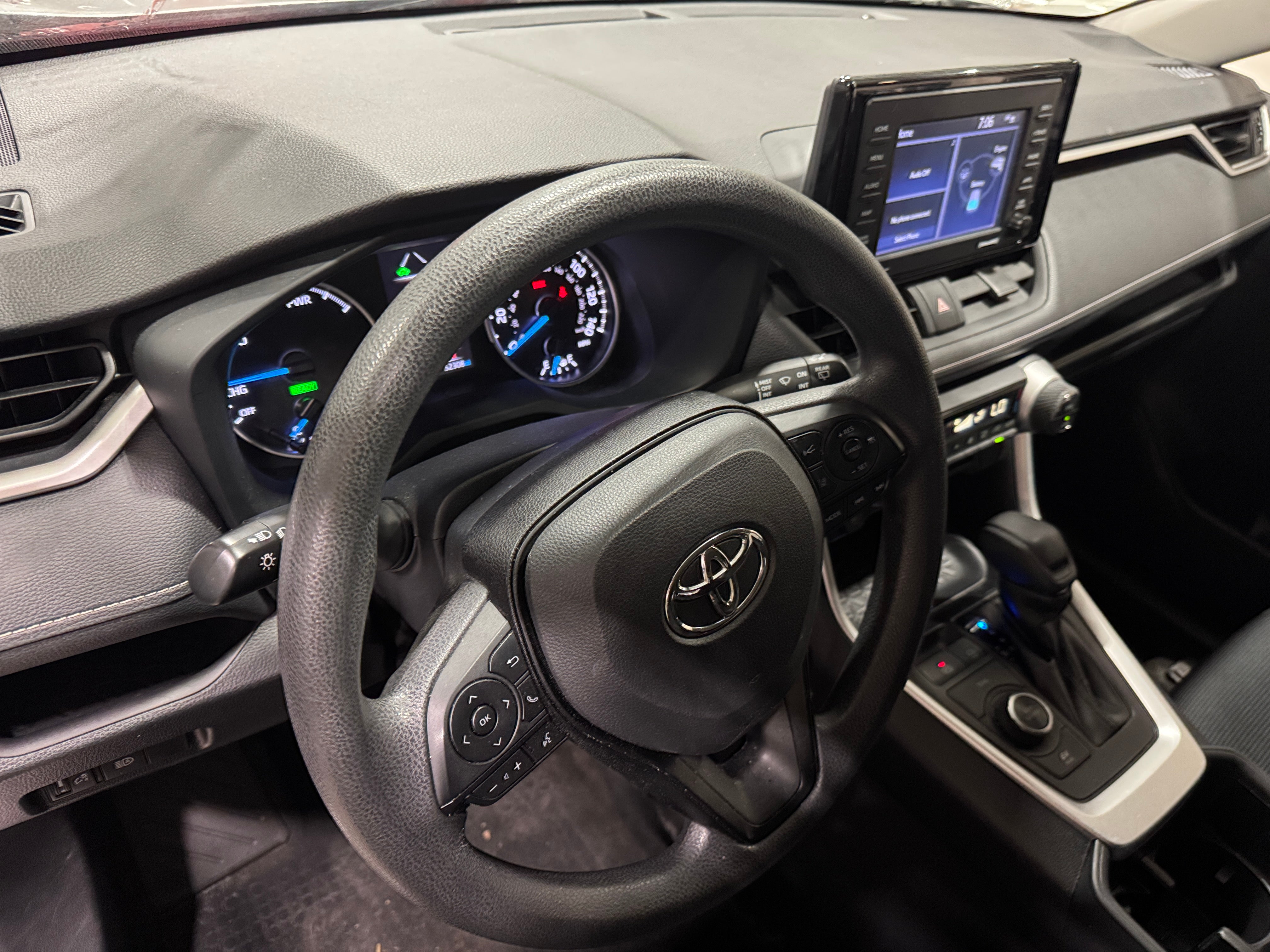 Thumbnail: 2022 Toyota RAV4 - 3