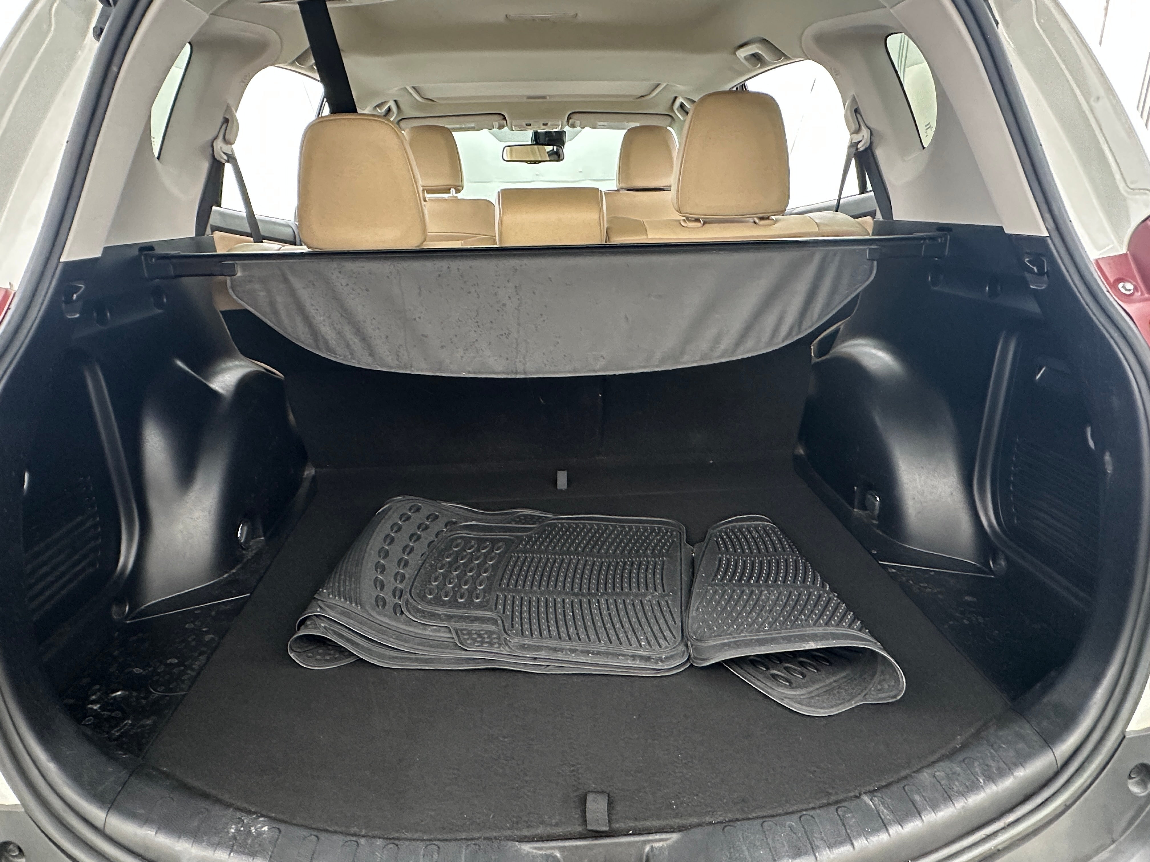 Thumbnail: 2015 Toyota RAV4 - 6
