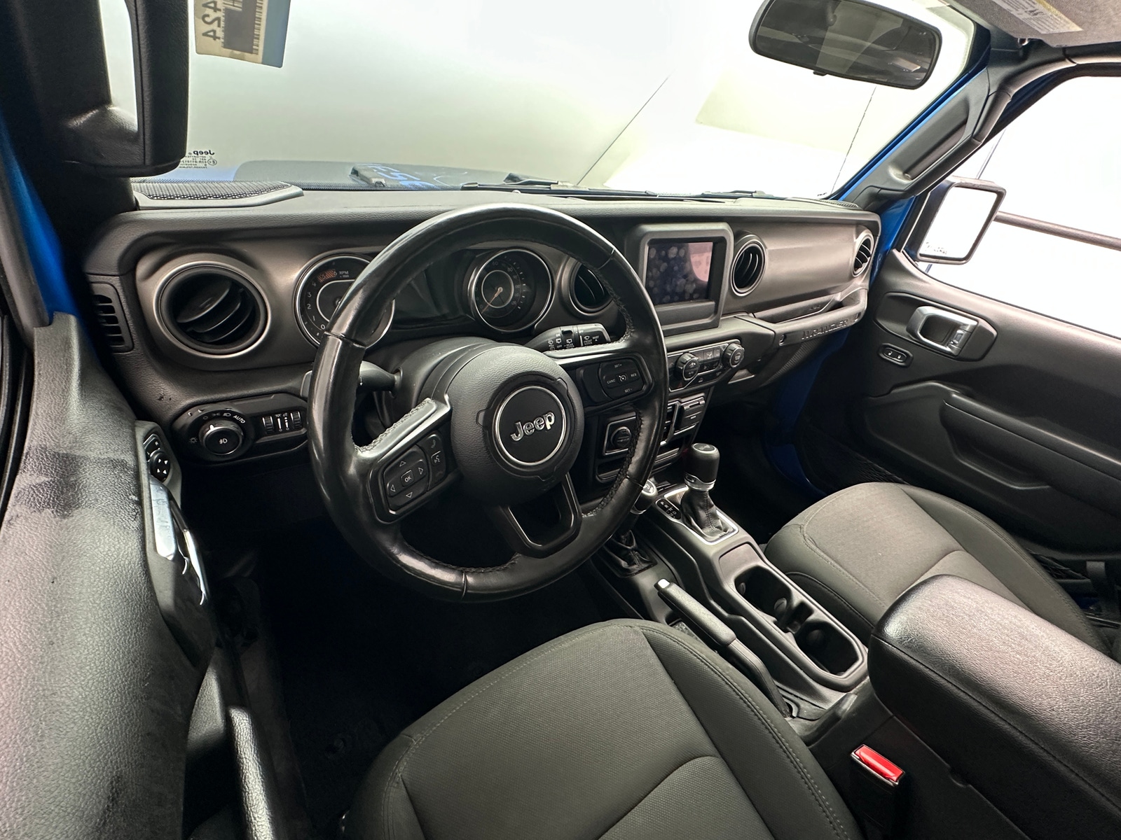 Thumbnail: 2022 Jeep Wrangler - 3
