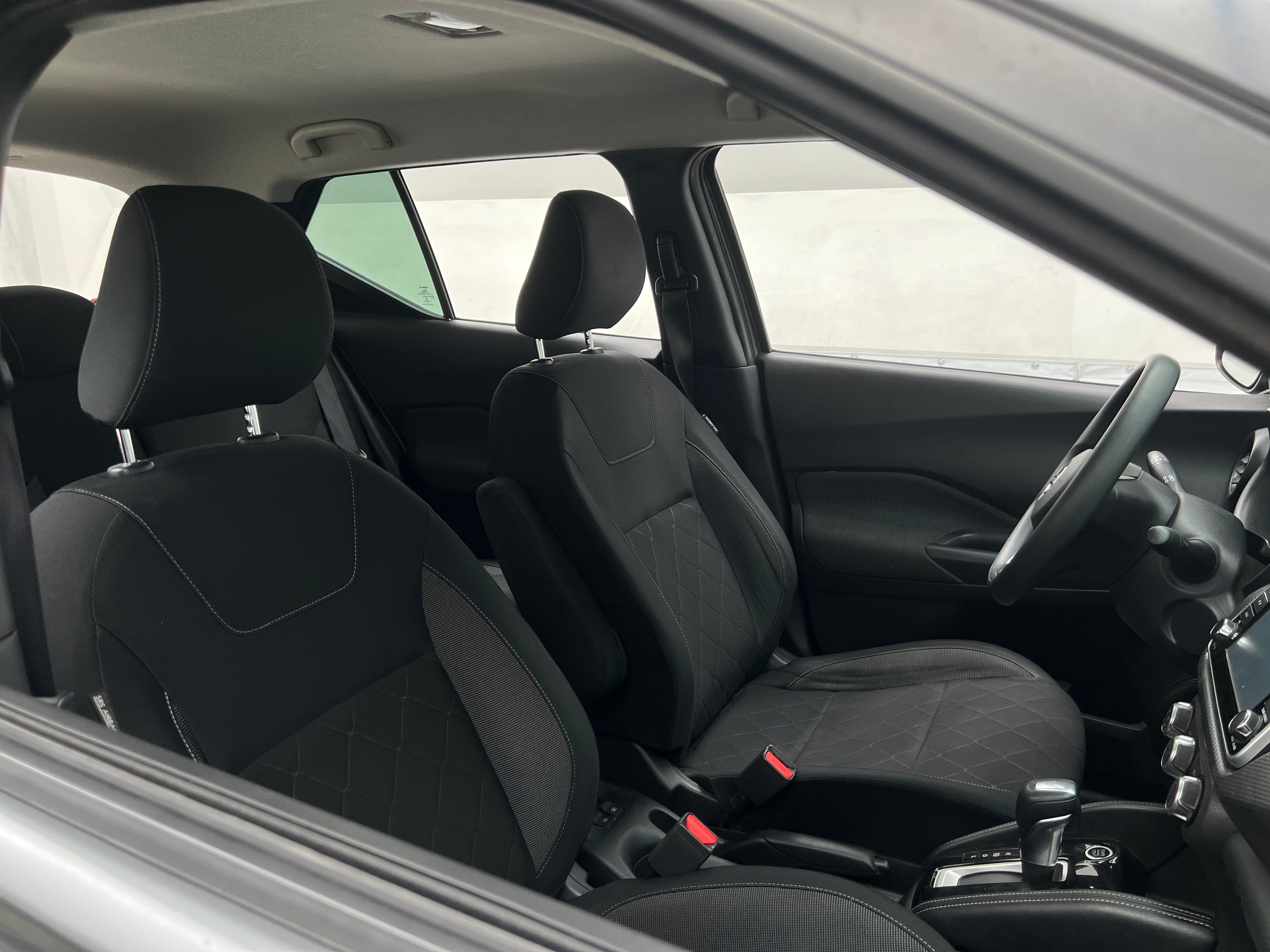 Thumbnail: 2019 Nissan Kicks - 2