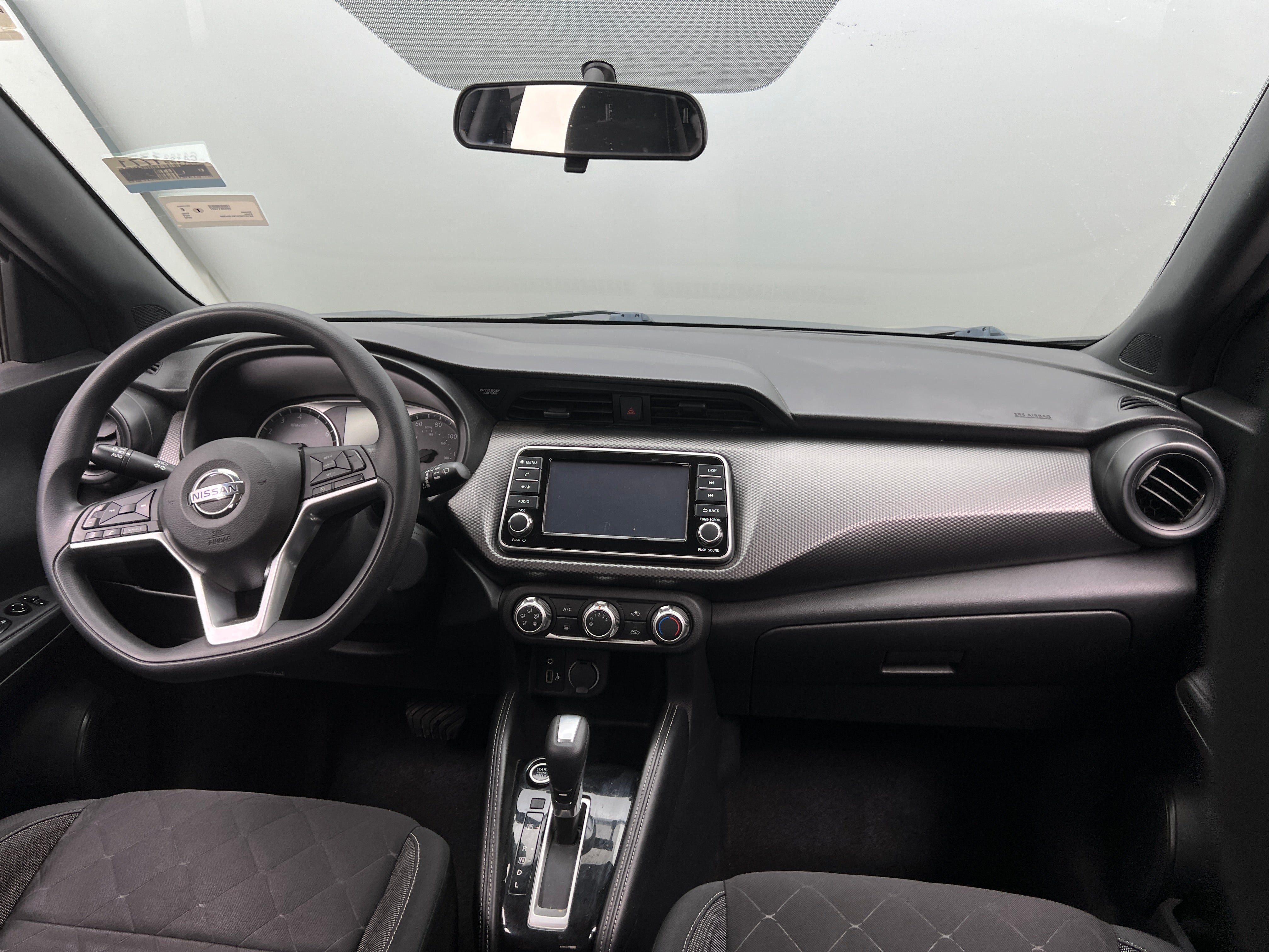 Thumbnail: 2019 Nissan Kicks - 3