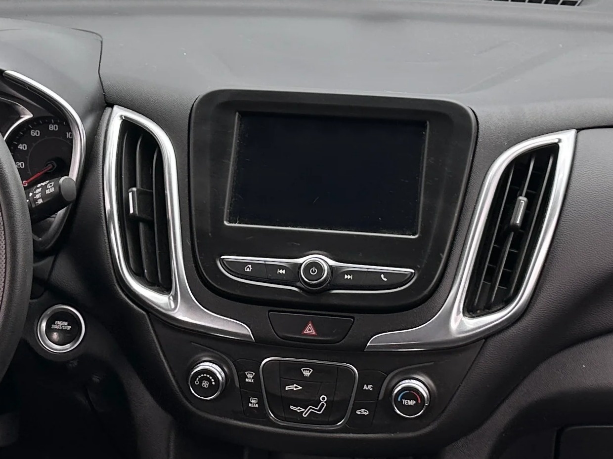 Thumbnail: 2021 Chevrolet Equinox - 4