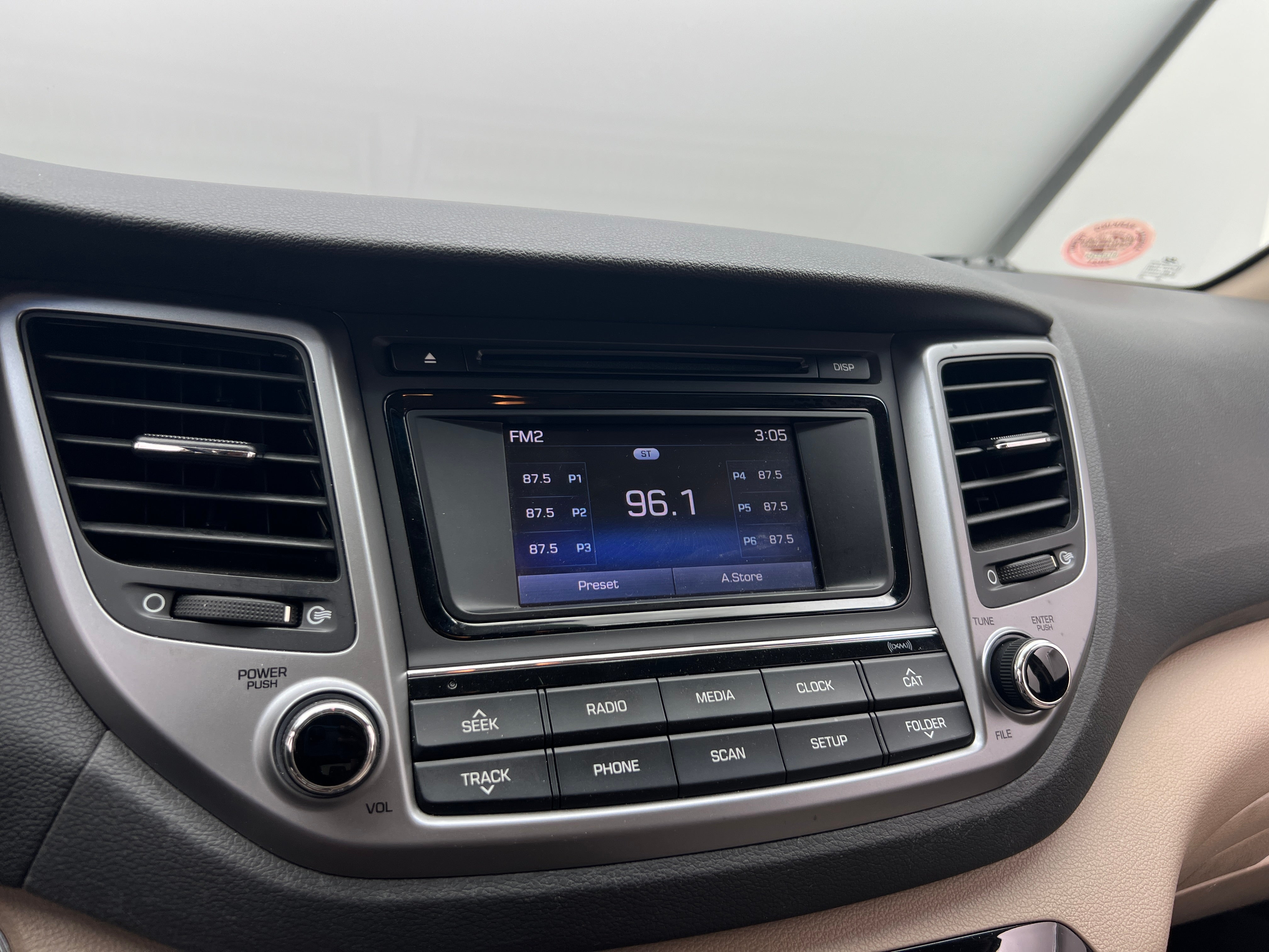 2017 Hyundai Tucson Sport 4