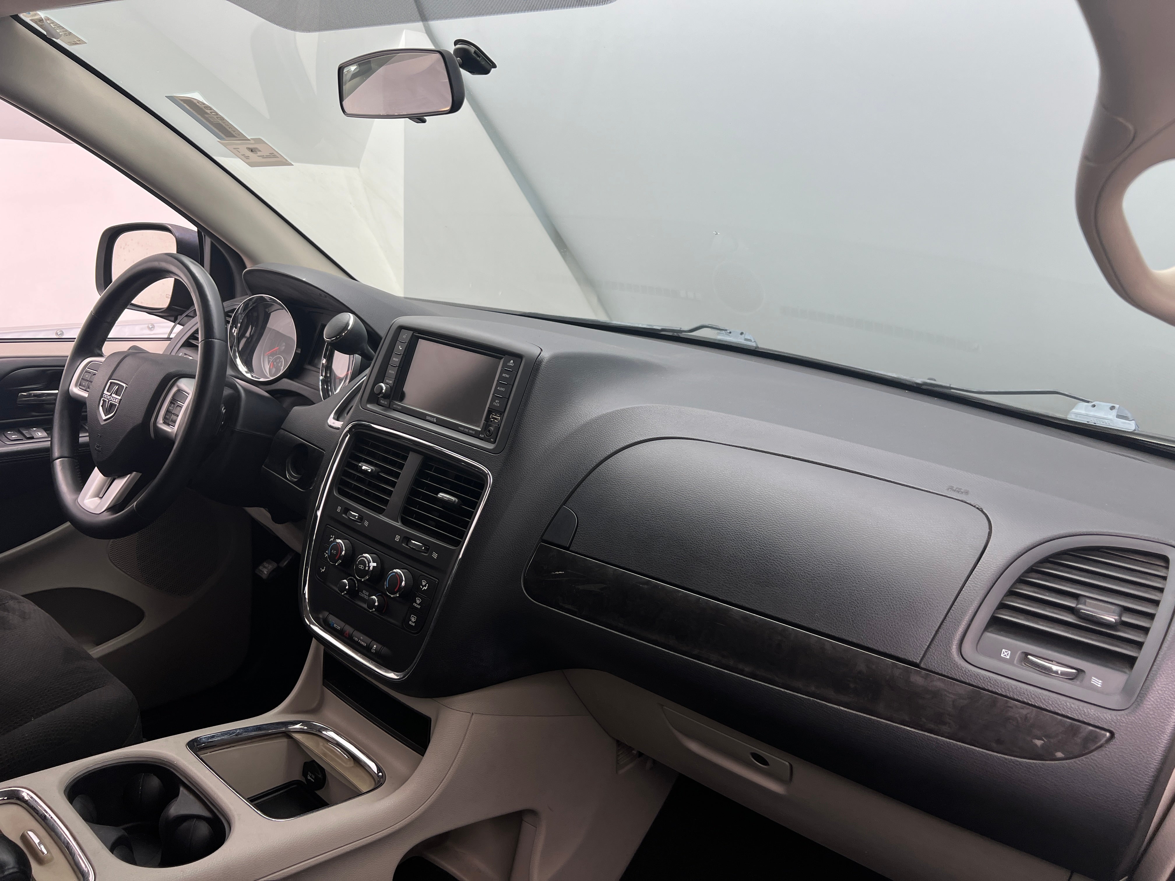 2016 Dodge Grand Caravan SXT 3