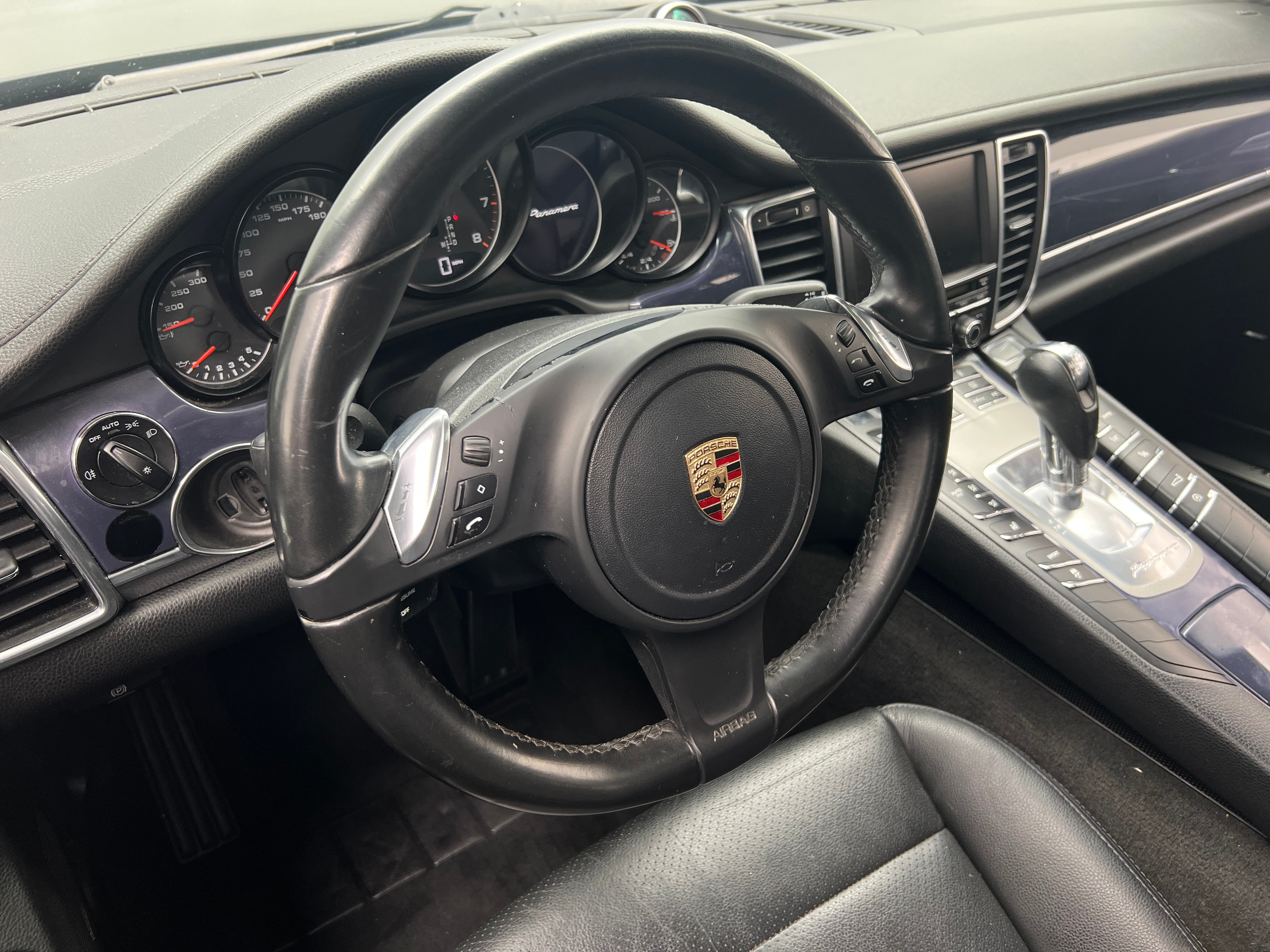 Thumbnail: 2013 Porsche Panamera - 4