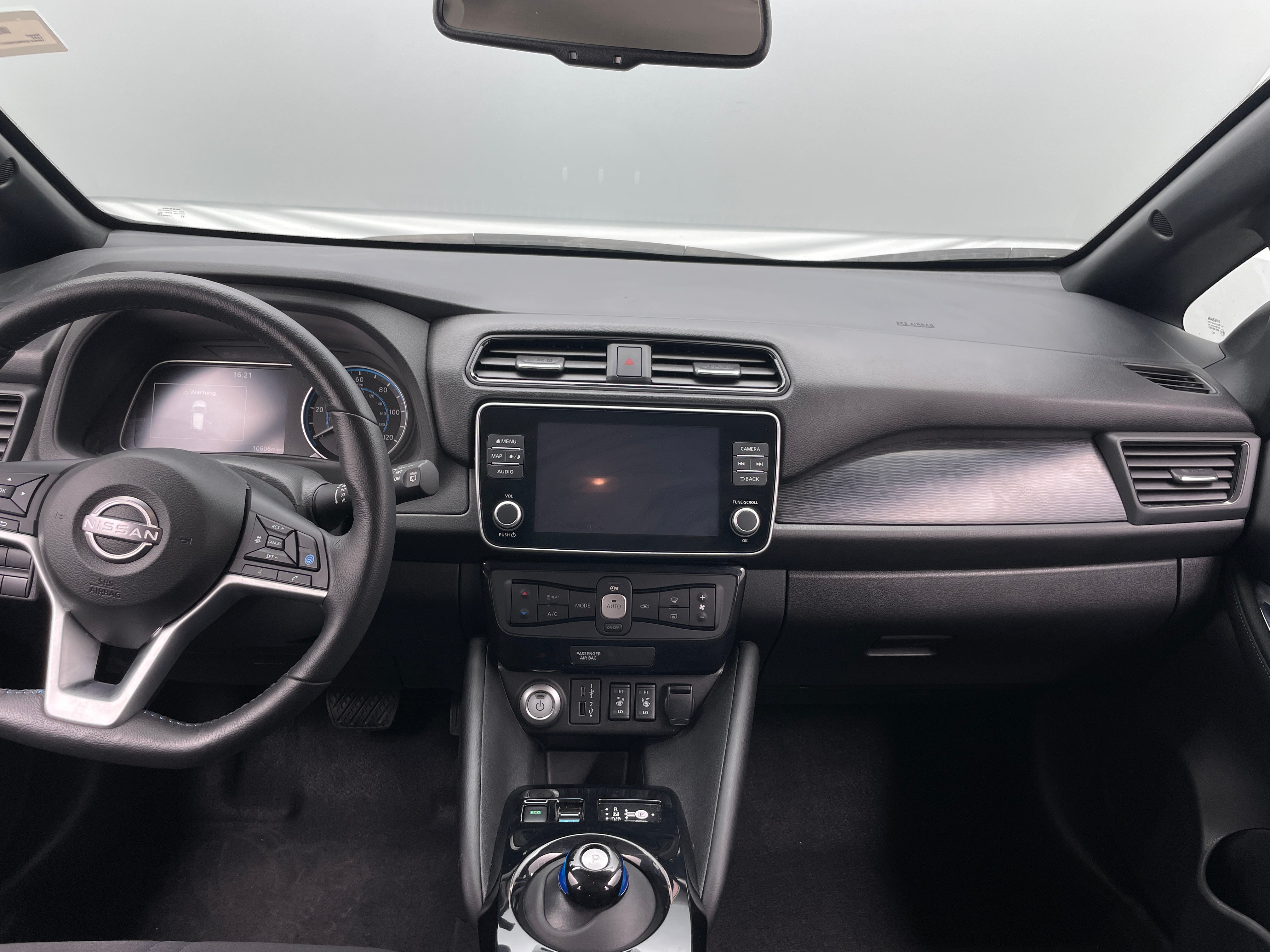 Thumbnail: 2024 Nissan Leaf - 3