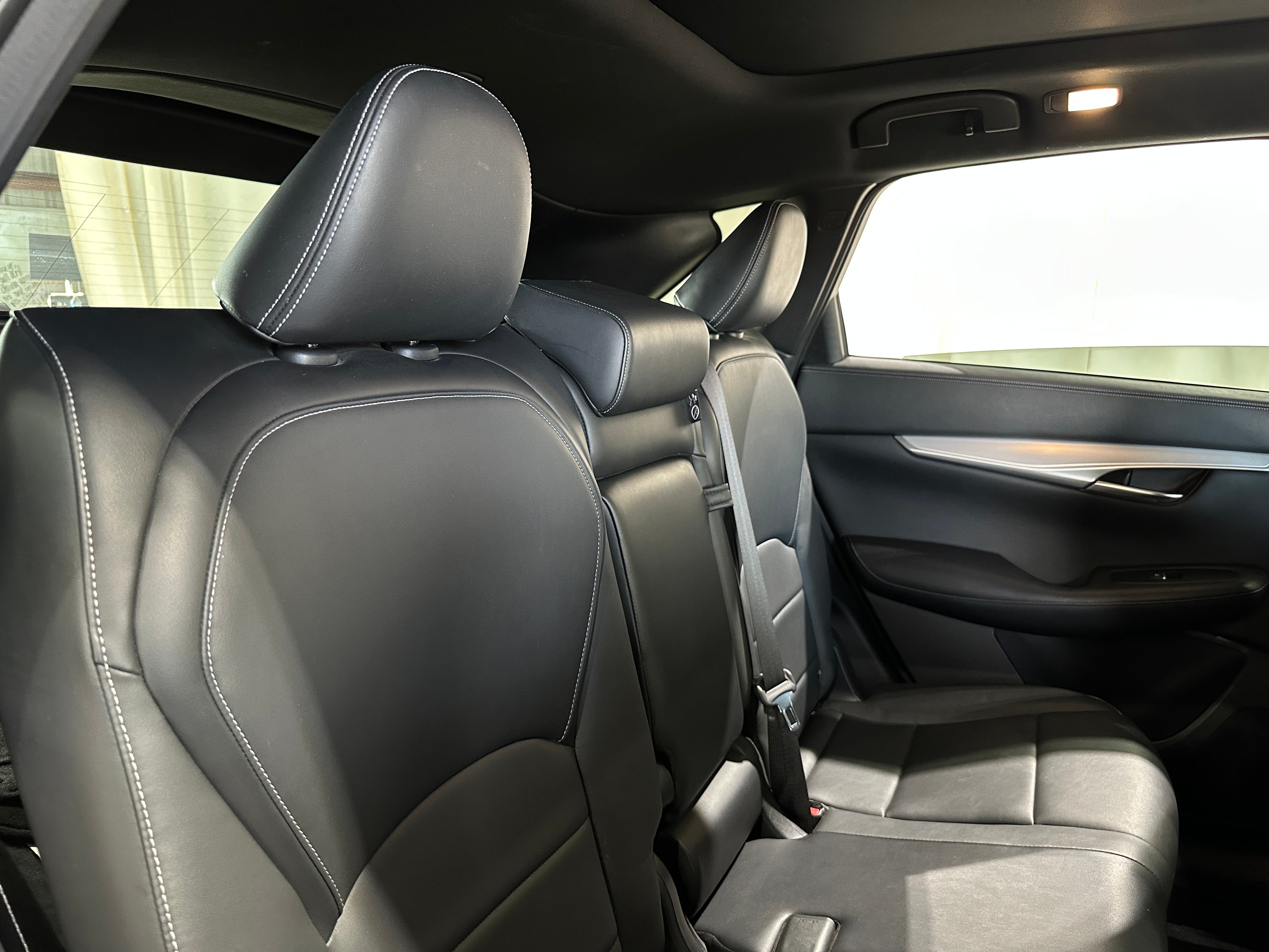 2020 INFINITI QX50 Essential 5