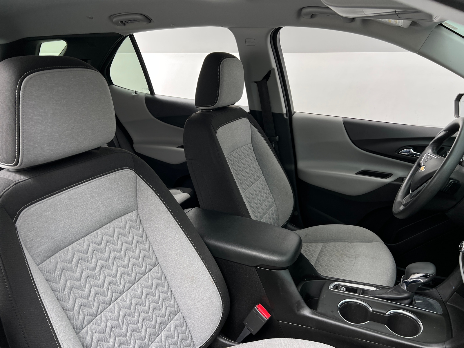 Thumbnail: 2022 Chevrolet Equinox - 2