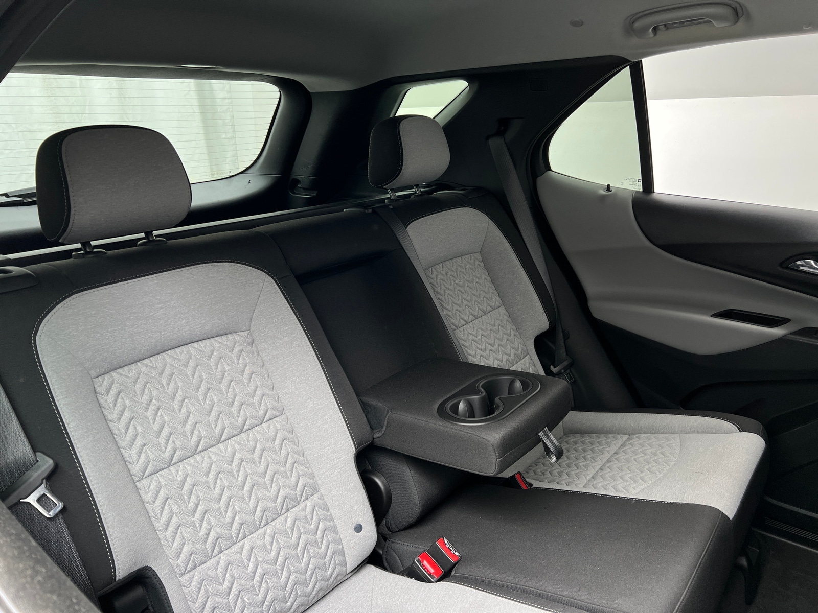 Thumbnail: 2022 Chevrolet Equinox - 6