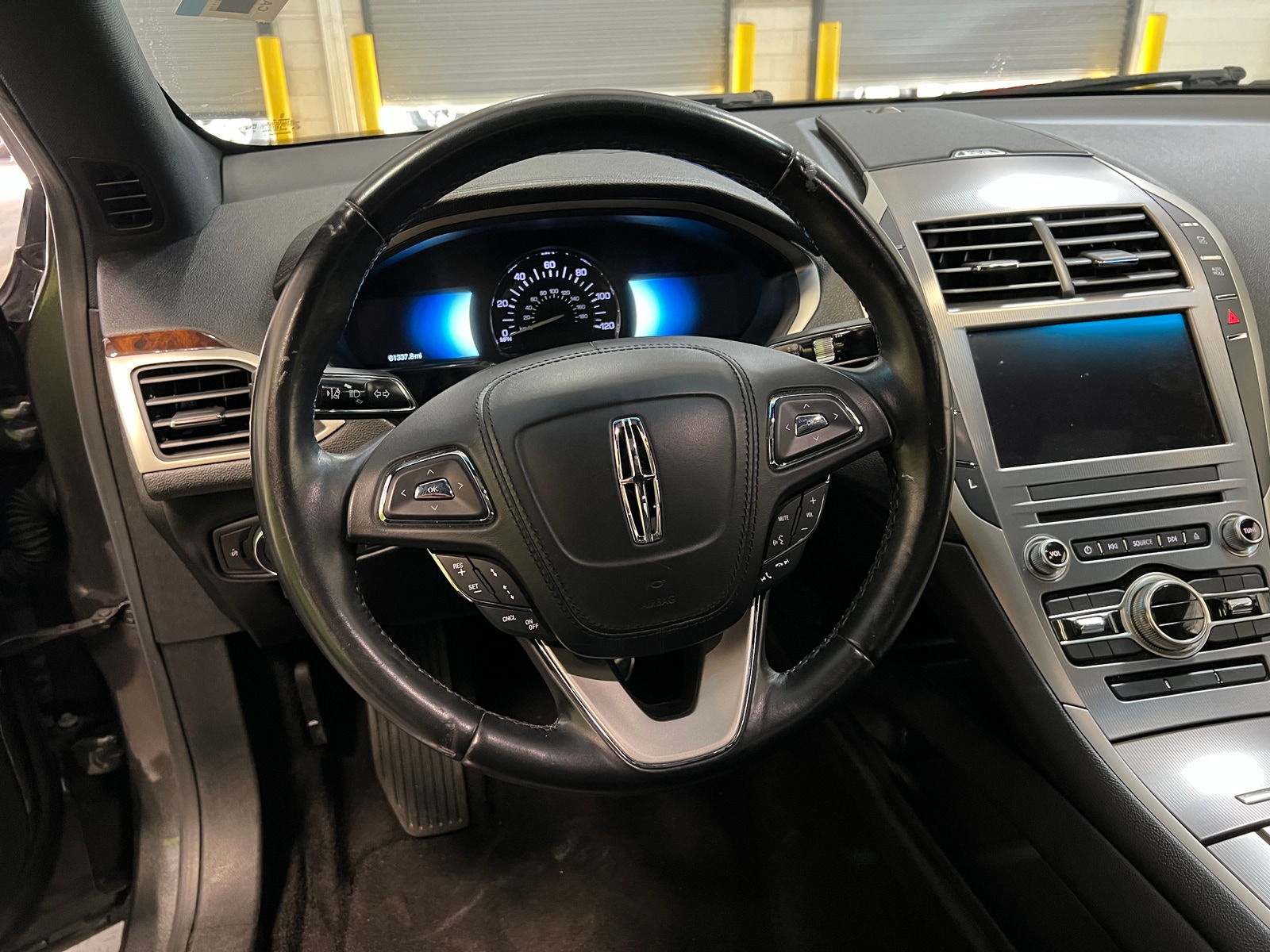 Thumbnail: 2019 Lincoln MKZ - 4