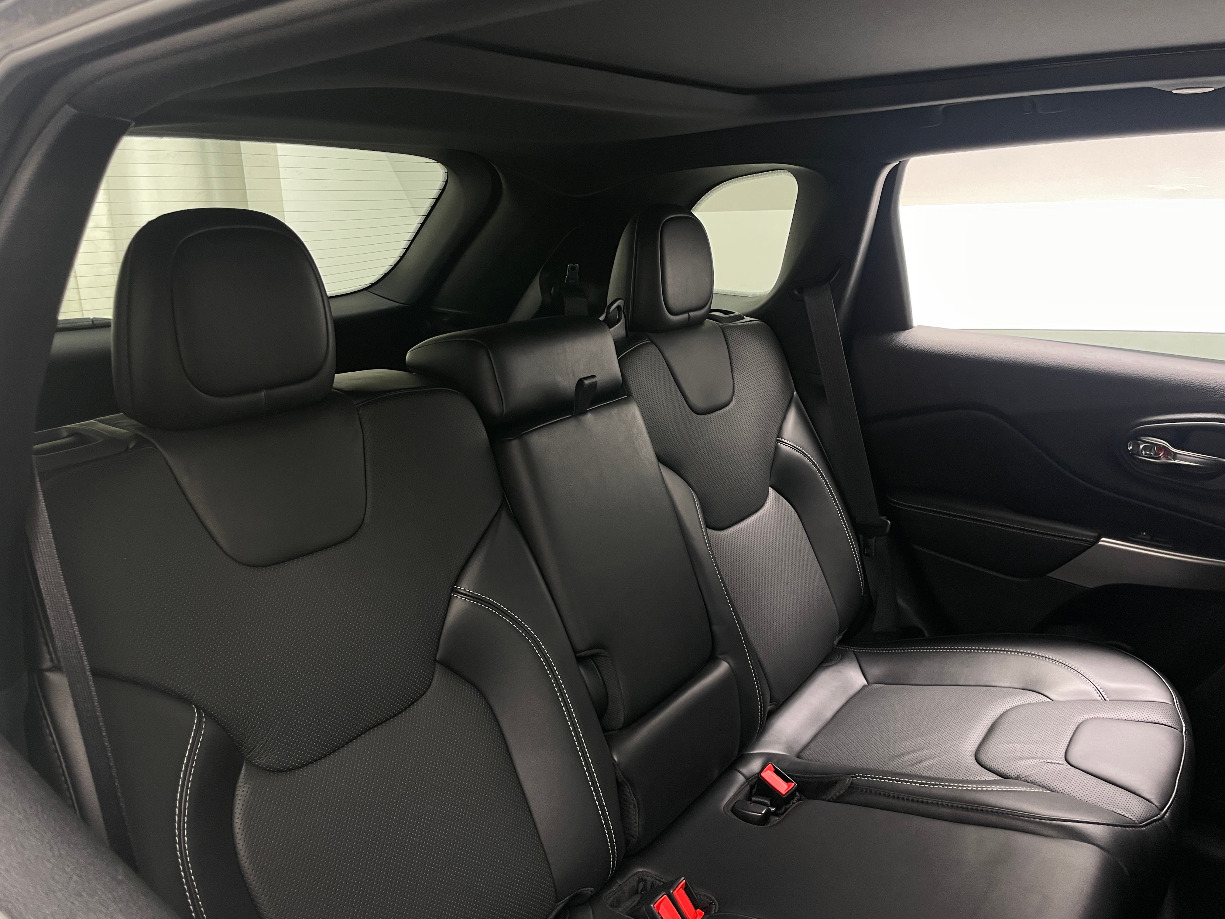 Thumbnail: 2021 Jeep Cherokee - 5