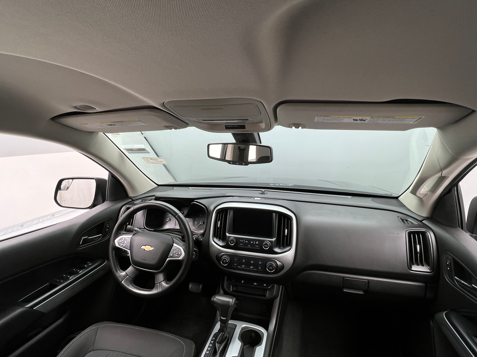 Thumbnail: 2016 Chevrolet Colorado - 3